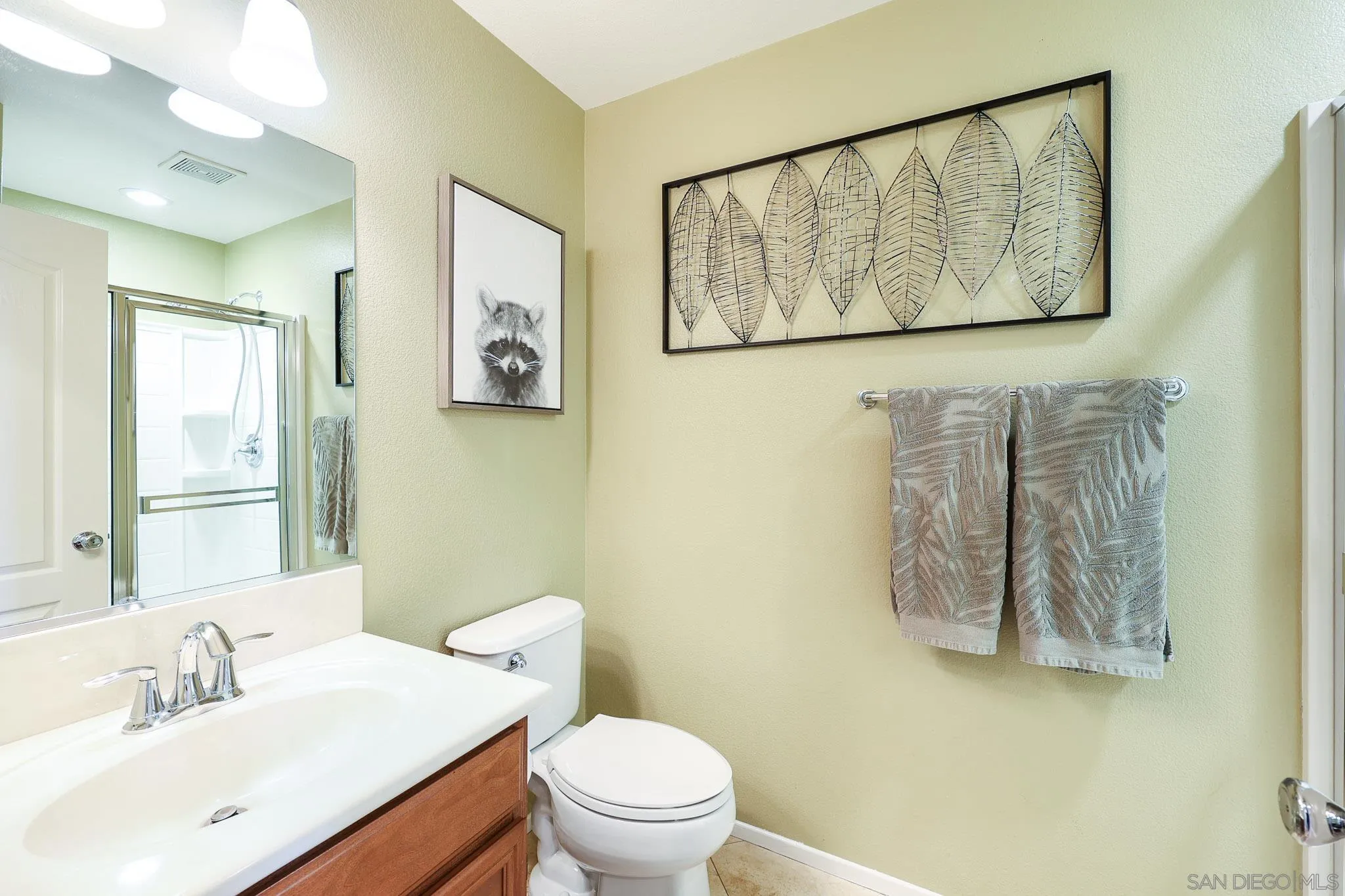 https://cdn.realtyfeed.com/cdn/127/260010225/6a49a5d349fa024dc8583bd9b8d8adc0.webp