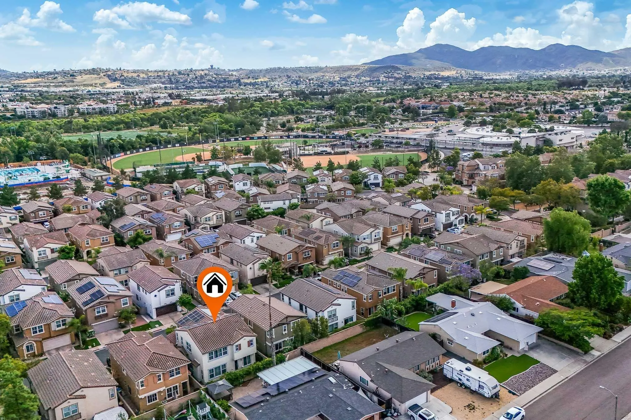 https://cdn.realtyfeed.com/cdn/127/260010225/c101e8285a39e9a29a6fc755caf2f722.webp