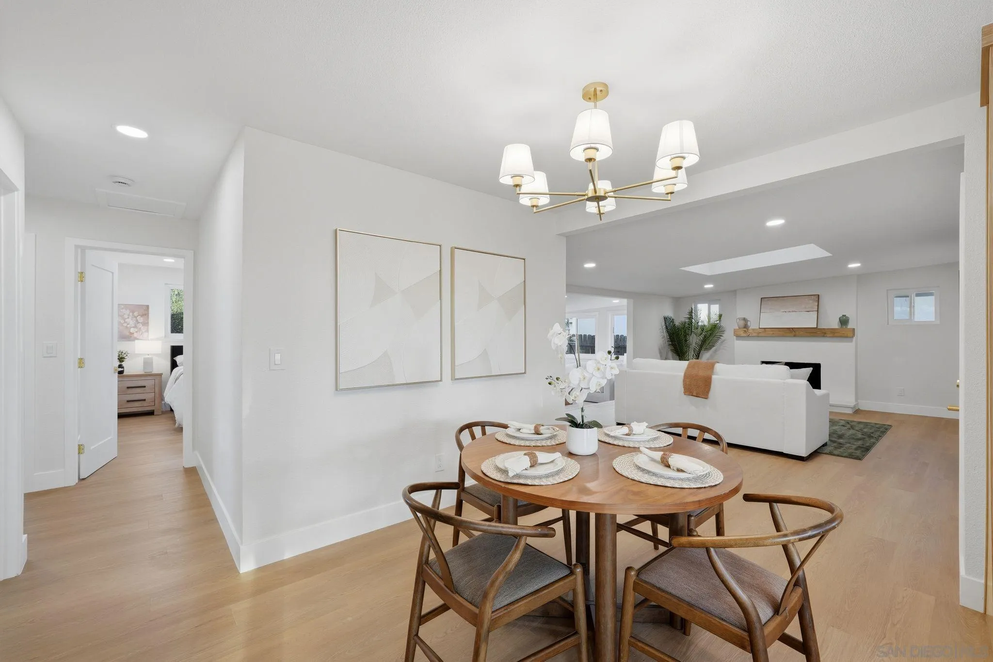 https://cdn.realtyfeed.com/cdn/127/260010229/1953c066201e064217a63d69f96f6dbd.webp