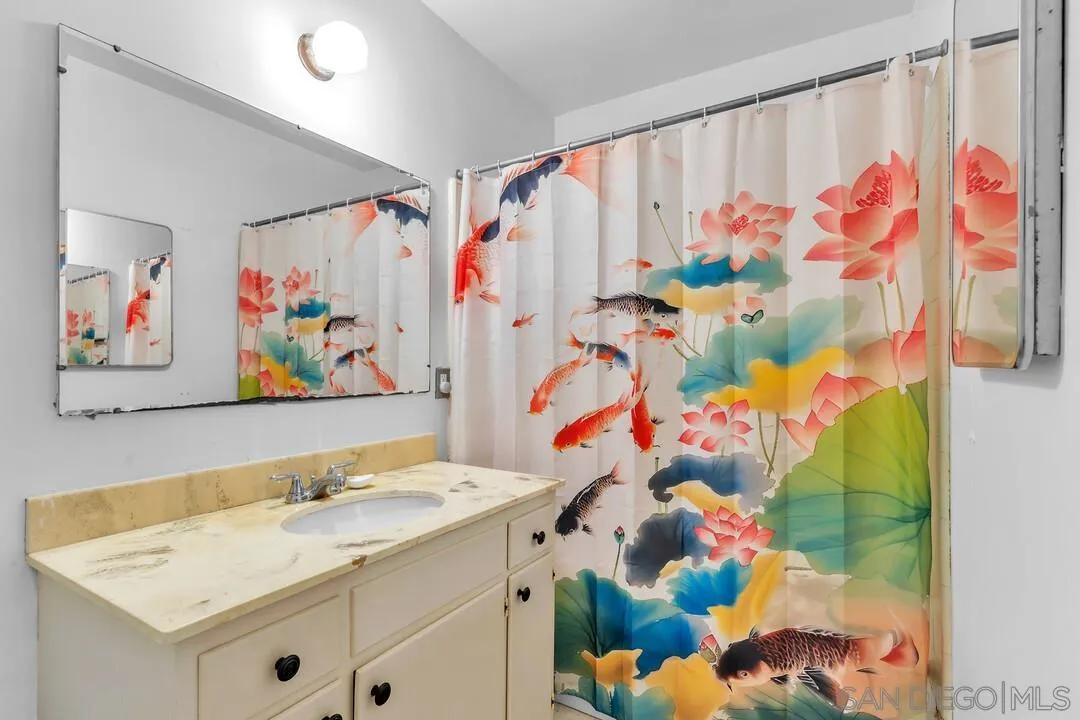 7595 Roosevelt Ave., Lemon Grove, CA, 91945