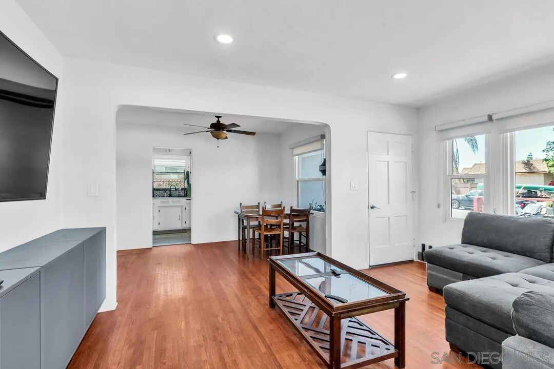 7595 Roosevelt Ave., Lemon Grove, CA, 91945