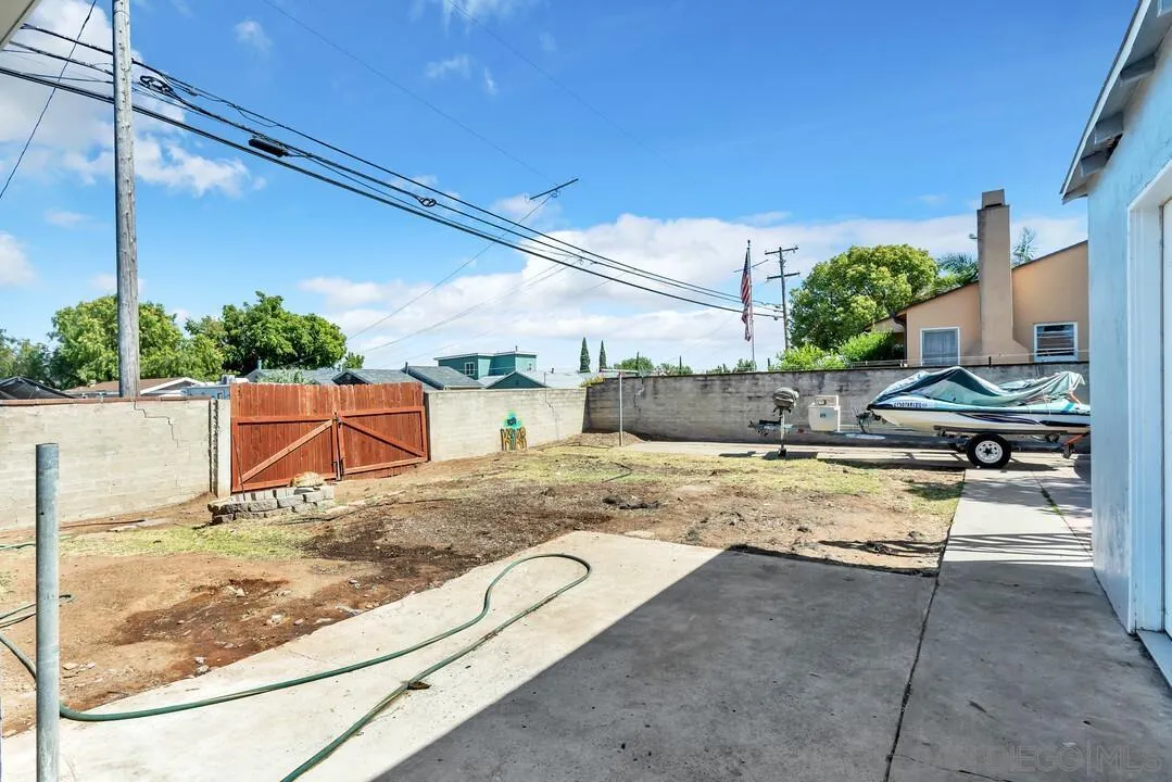 7595 Roosevelt Ave., Lemon Grove, CA, 91945