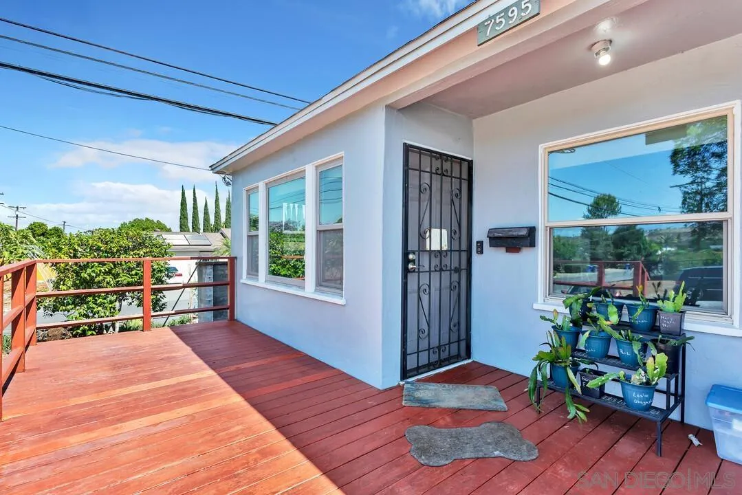 7595 Roosevelt Ave., Lemon Grove, CA, 91945