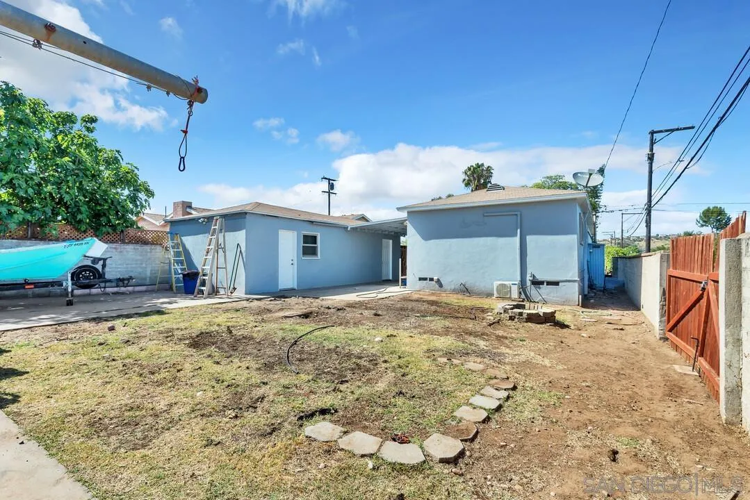7595 Roosevelt Ave., Lemon Grove, CA, 91945