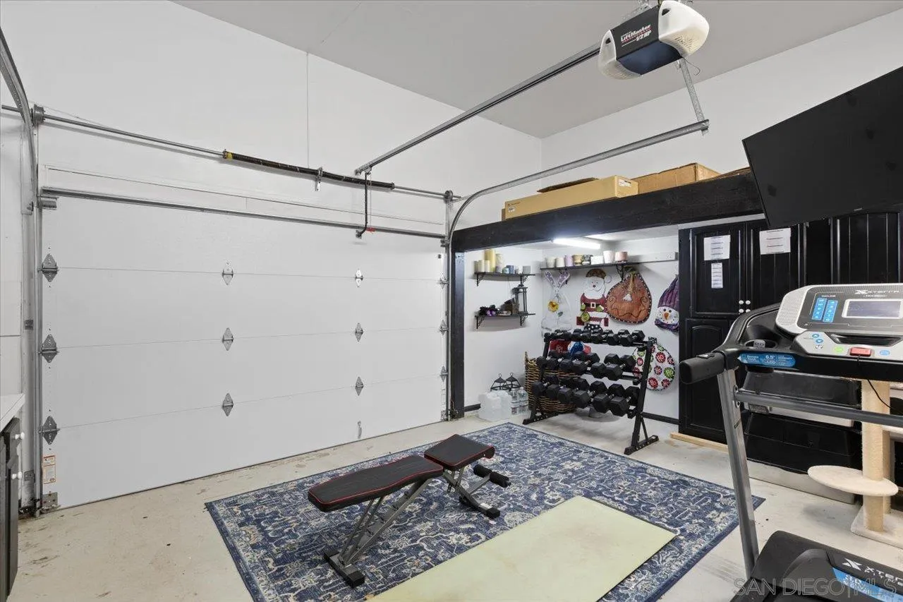 https://cdn.realtyfeed.com/cdn/127/260010232/852779bb1e171c741a95832c1584f9f6.webp