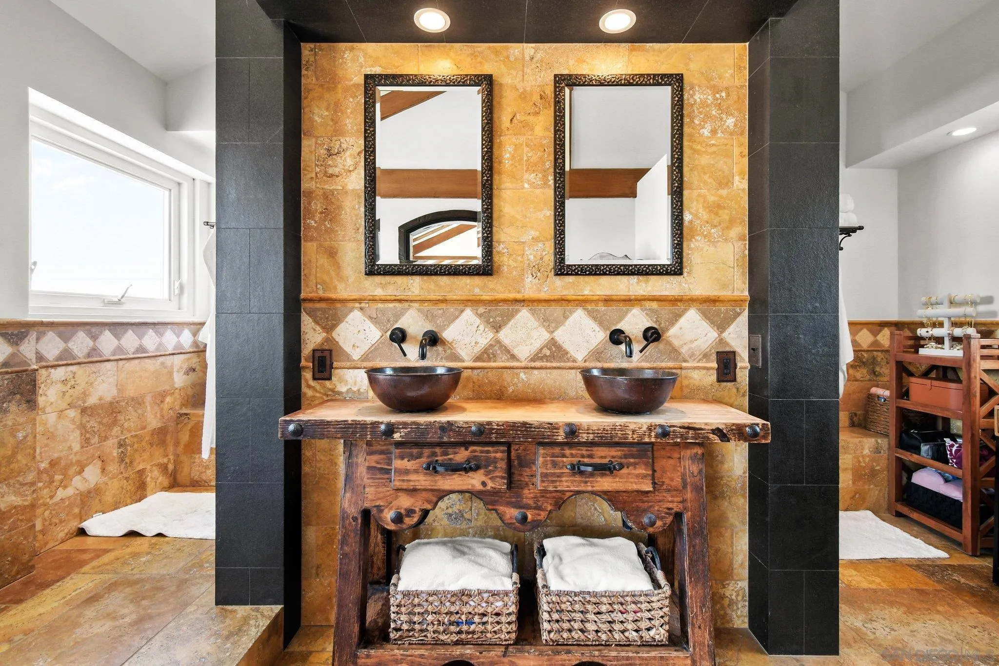 https://cdn.realtyfeed.com/cdn/127/260010233/2a42dd0b4f0d767e497ec3f4380d514d.webp