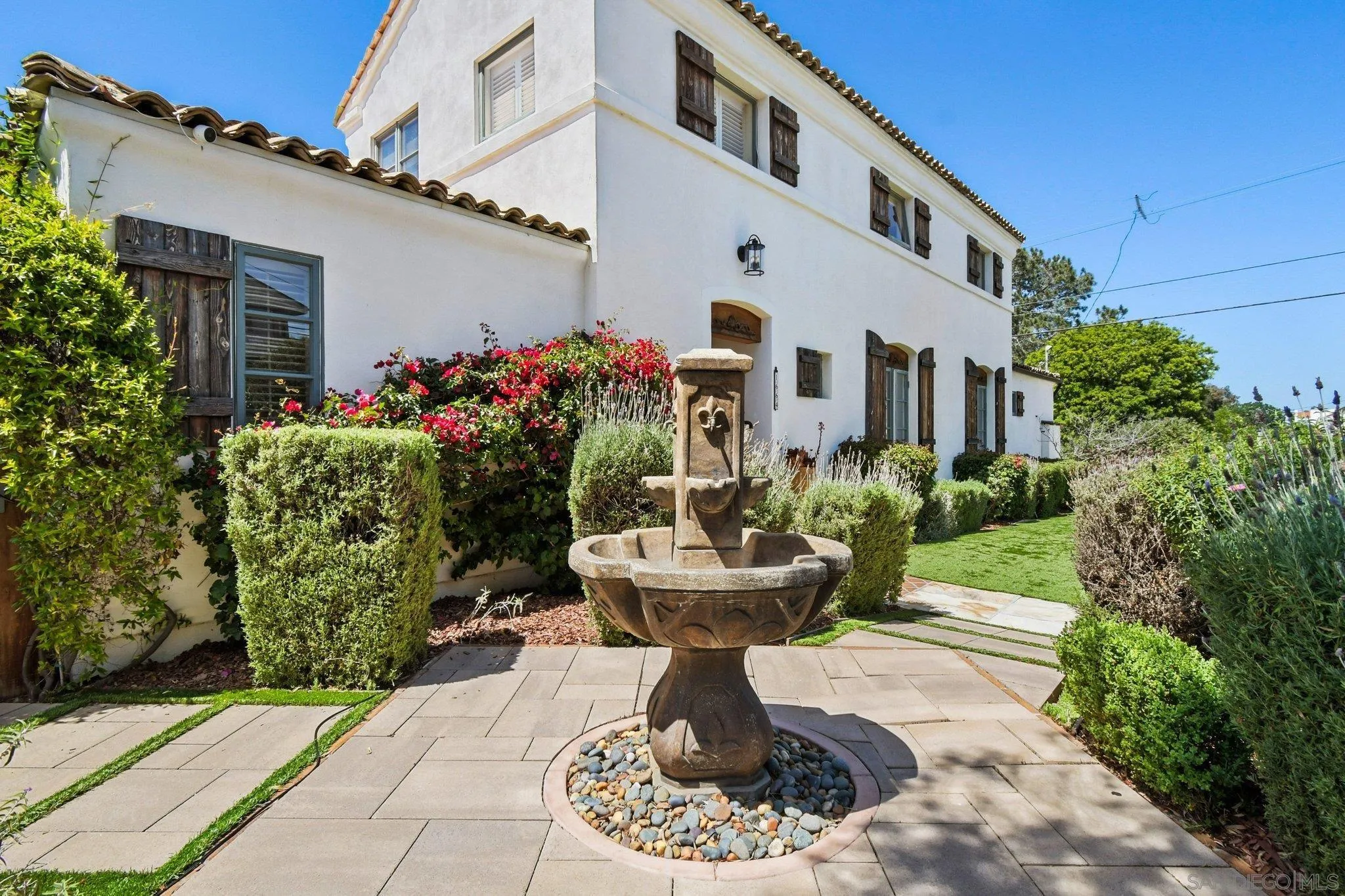 https://cdn.realtyfeed.com/cdn/127/260010233/5644929d289737ea0db7e835a7967d3a.webp