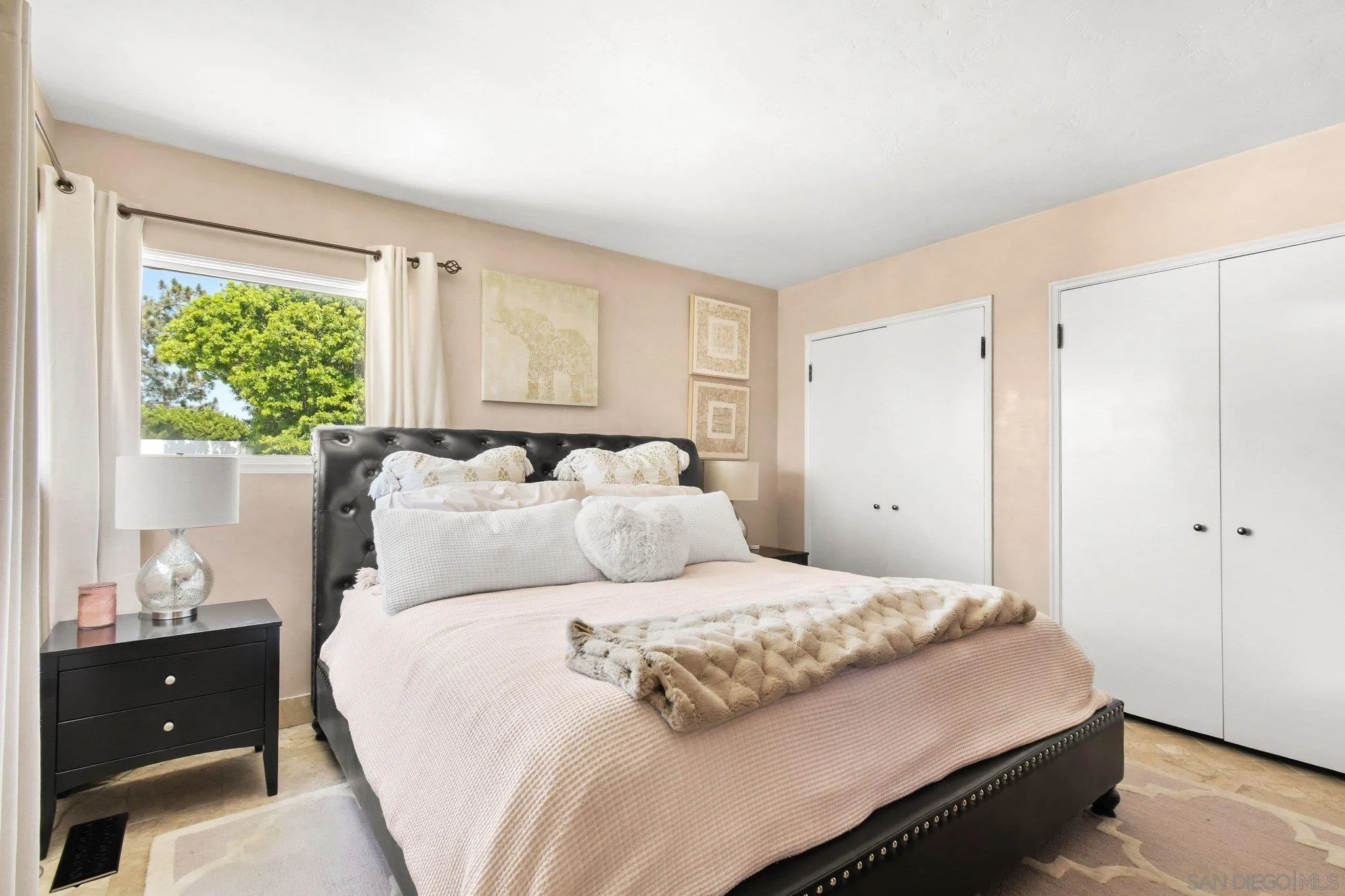 https://cdn.realtyfeed.com/cdn/127/260010233/6196e924cf6ef666a09c003eb5e9ef60.webp