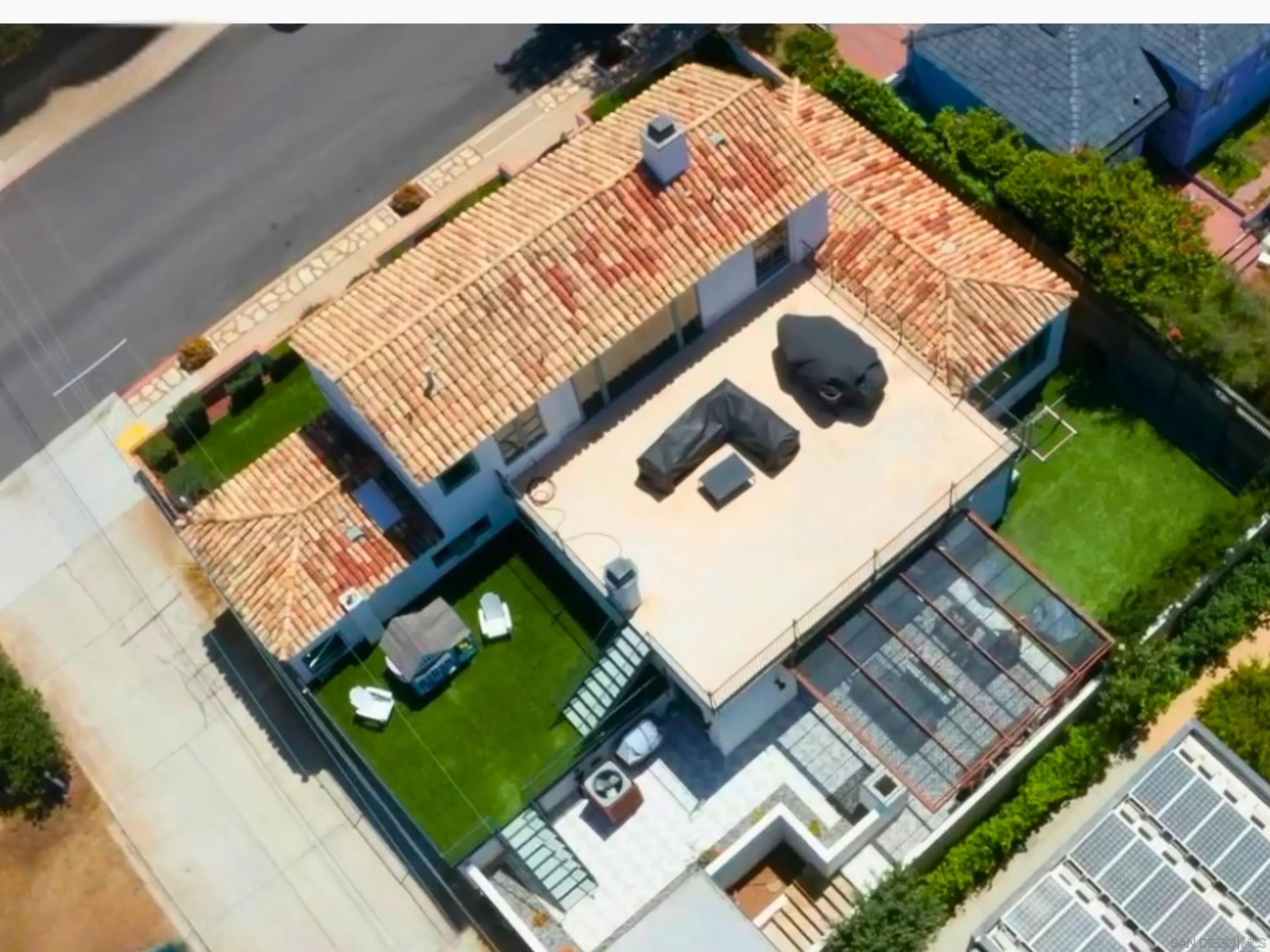 https://cdn.realtyfeed.com/cdn/127/260010233/63a4e2ca622cb11e12e896549281e964.webp