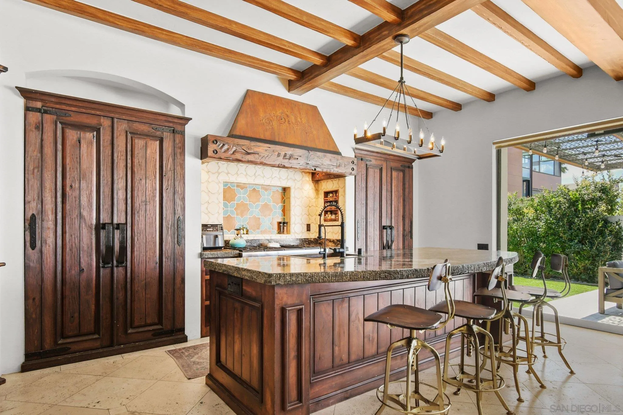 https://cdn.realtyfeed.com/cdn/127/260010233/a76a2a8aed78b1d0dd9516d9e472a86b.webp