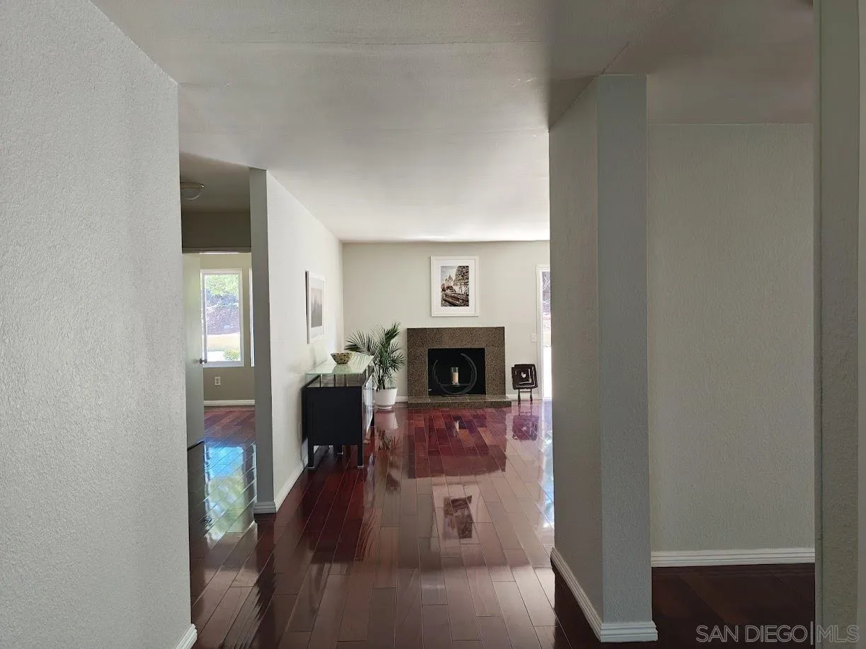 https://cdn.realtyfeed.com/cdn/127/260010236/7bc48589f1745ea3c17c9f494b8c109a.webp