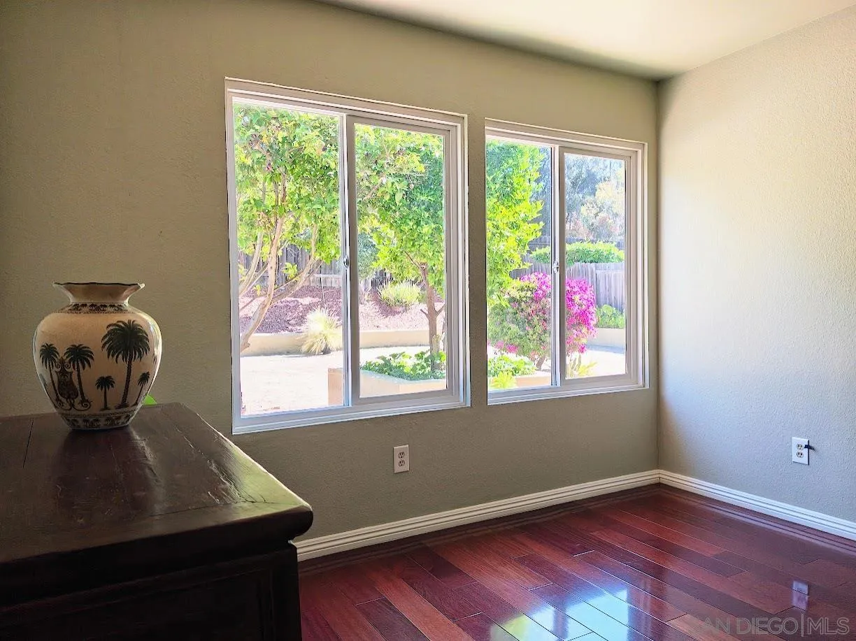 https://cdn.realtyfeed.com/cdn/127/260010236/fa8775307aab319f365b6e10a17d9786.webp