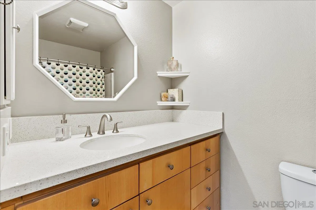 Photo #32: 260010238 Listing: Photo #32