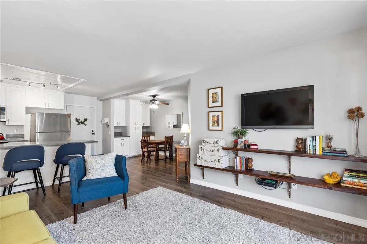 Photo #3: 260010238 Listing: Photo #3