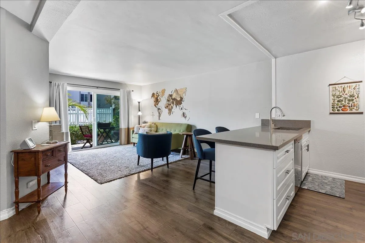 Photo #10: 260010238 Listing: Photo #10