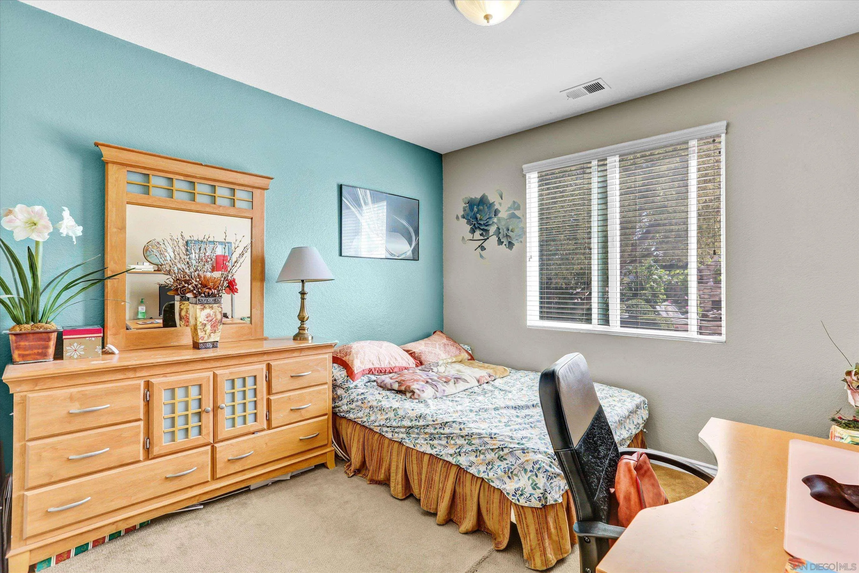https://cdn.realtyfeed.com/cdn/127/260010240/beef9fbffde09fcf527979421c685bfe.webp