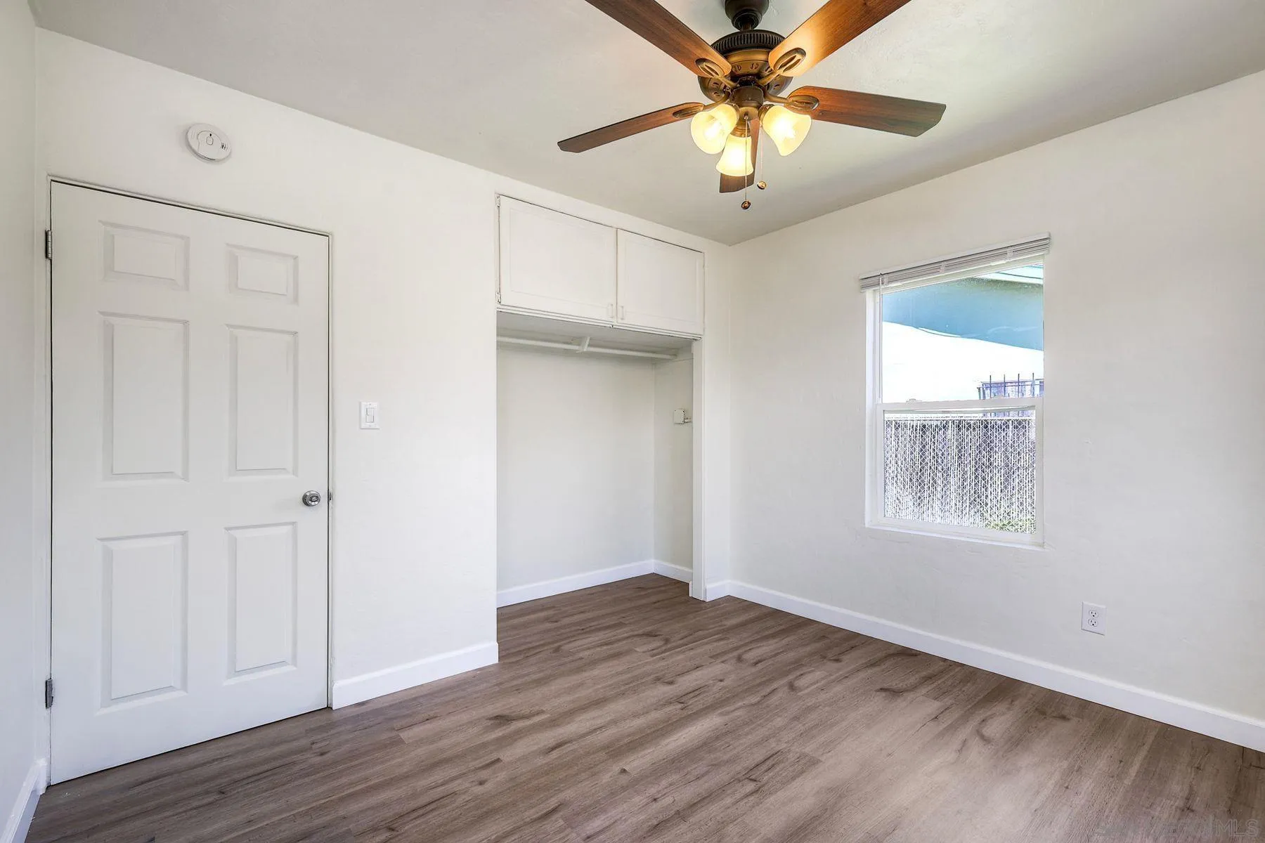 https://cdn.realtyfeed.com/cdn/127/260010244/afa19d9bcf17d8a8da284eaded80c0a3.webp