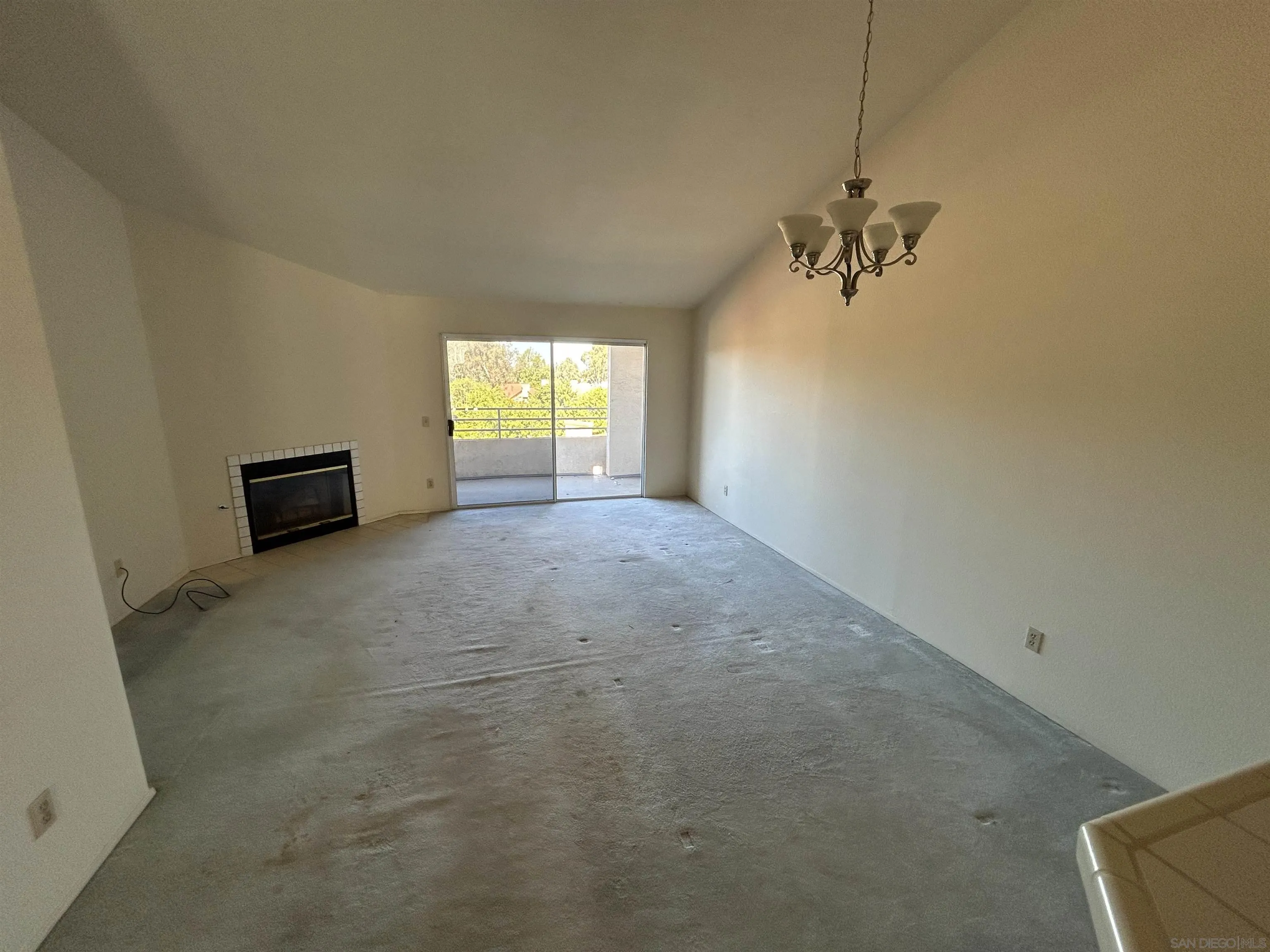 Photo #2: 260010245 Listing: Photo #2