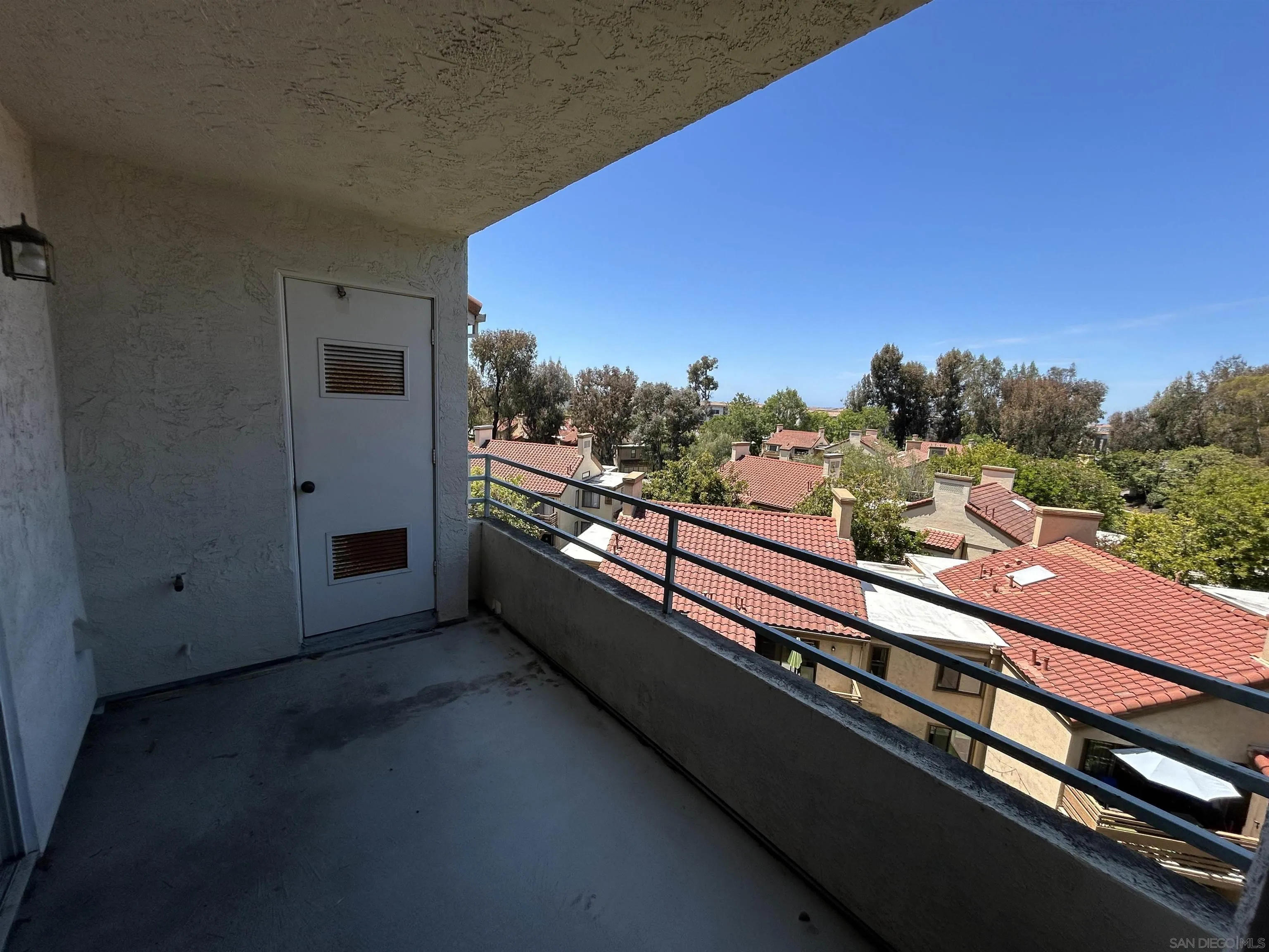 Photo #6: 260010245 Listing: Photo #6