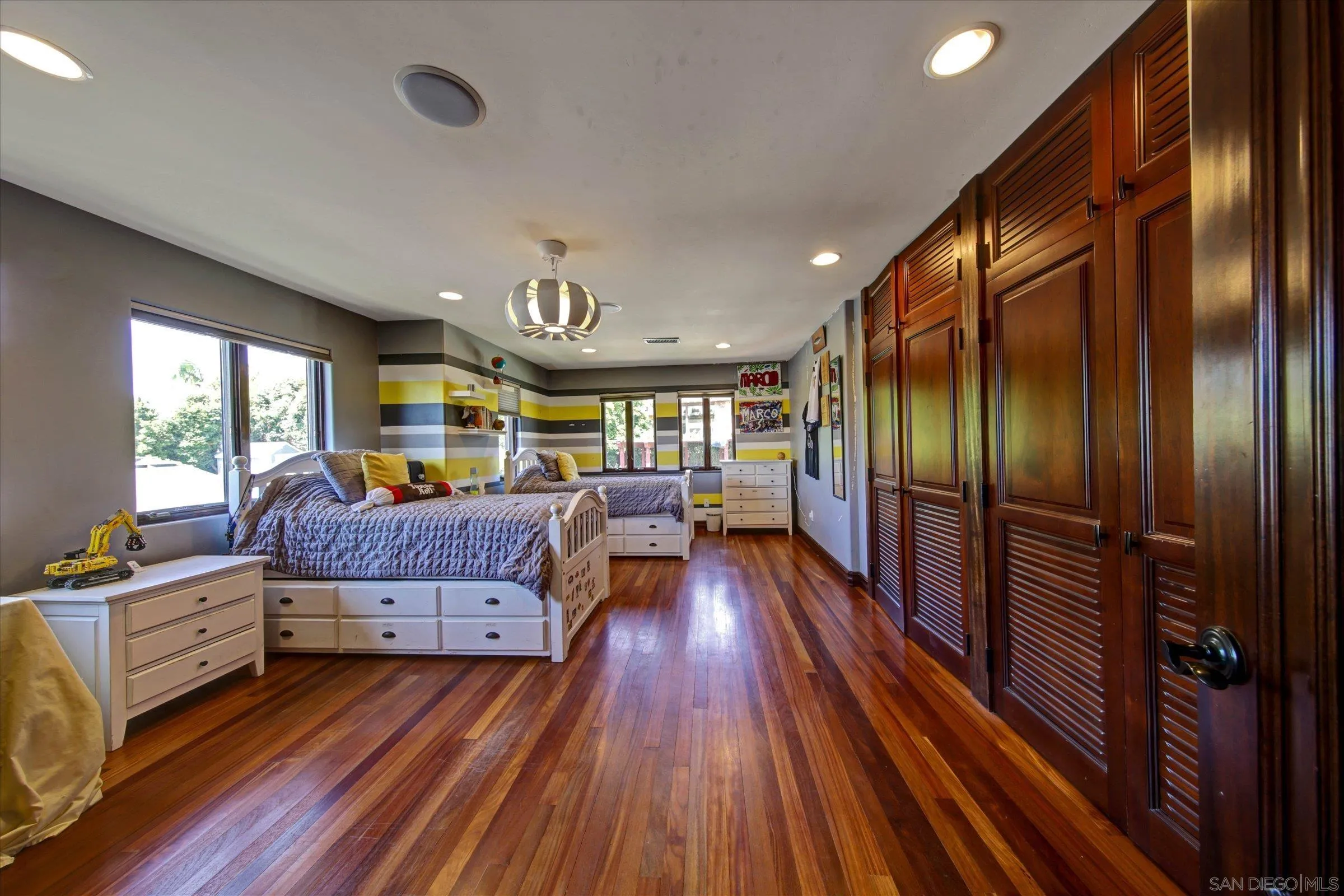 https://cdn.realtyfeed.com/cdn/127/260010250/b2c92518ba0d925d9b9d59229d322fc9.webp