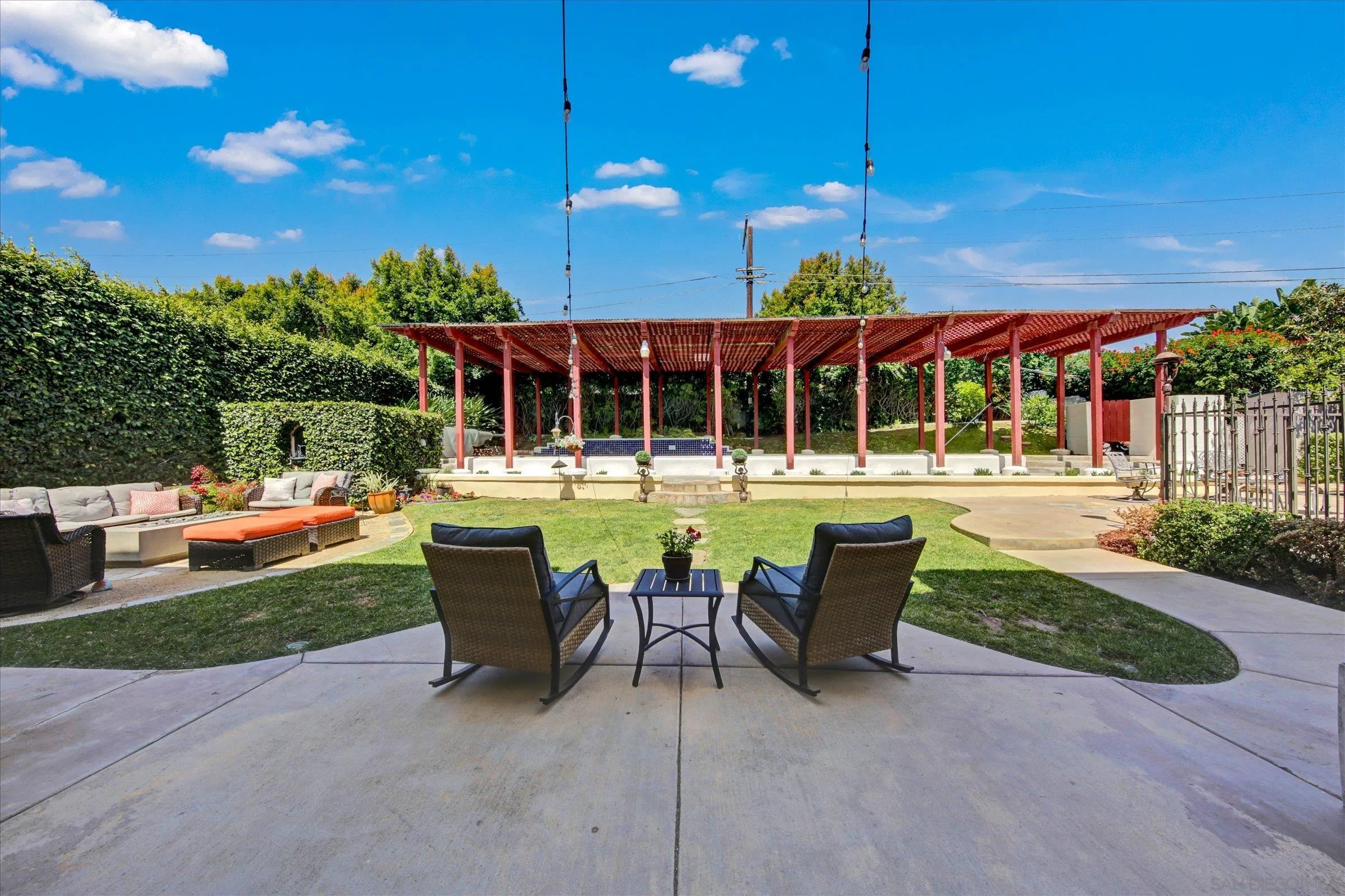 https://cdn.realtyfeed.com/cdn/127/260010250/b7f0e5309d3e764b232583312f5231f4.webp