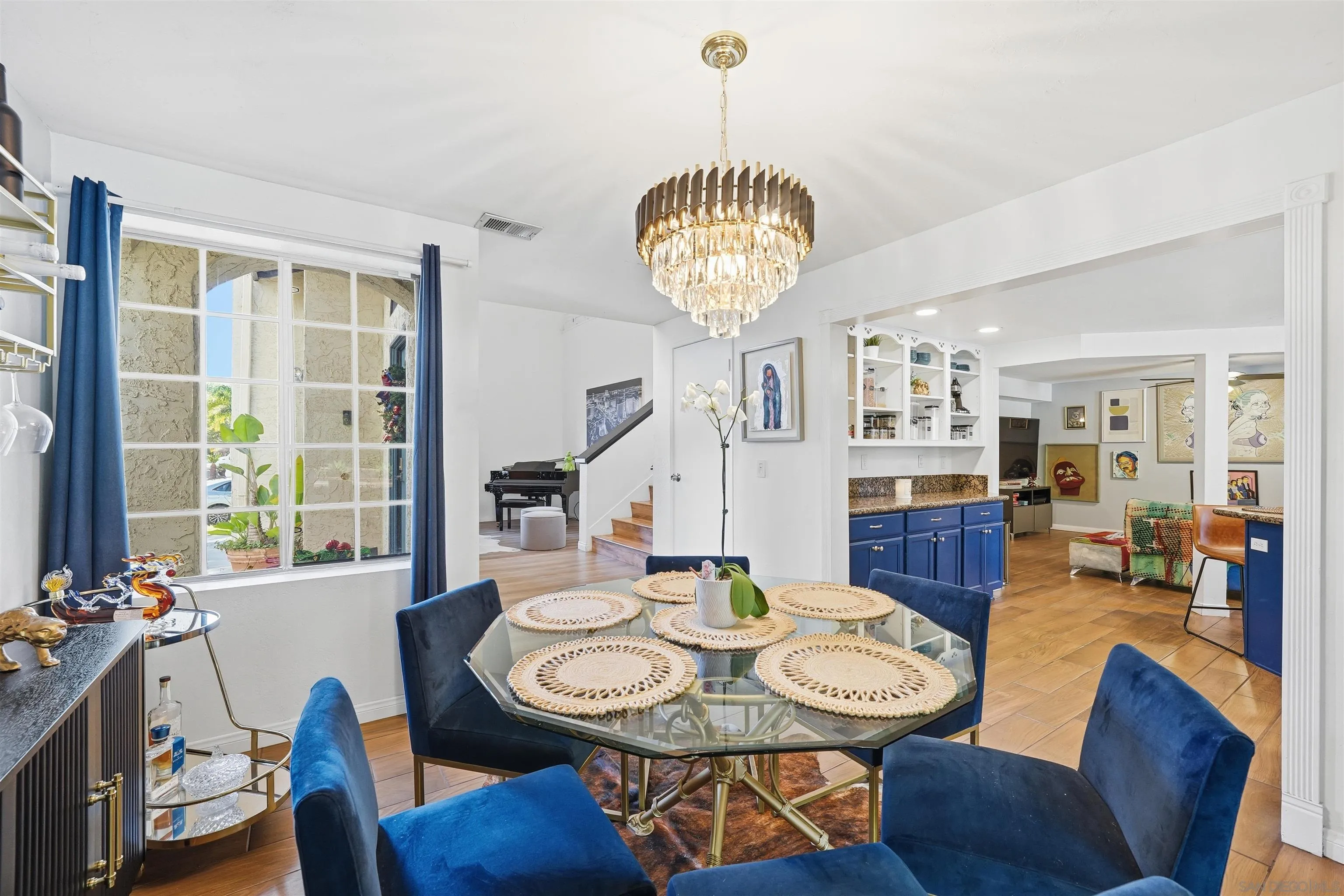 https://cdn.realtyfeed.com/cdn/127/260010251/cee2aca84d33ffb0839ec743bcf6171f.webp
