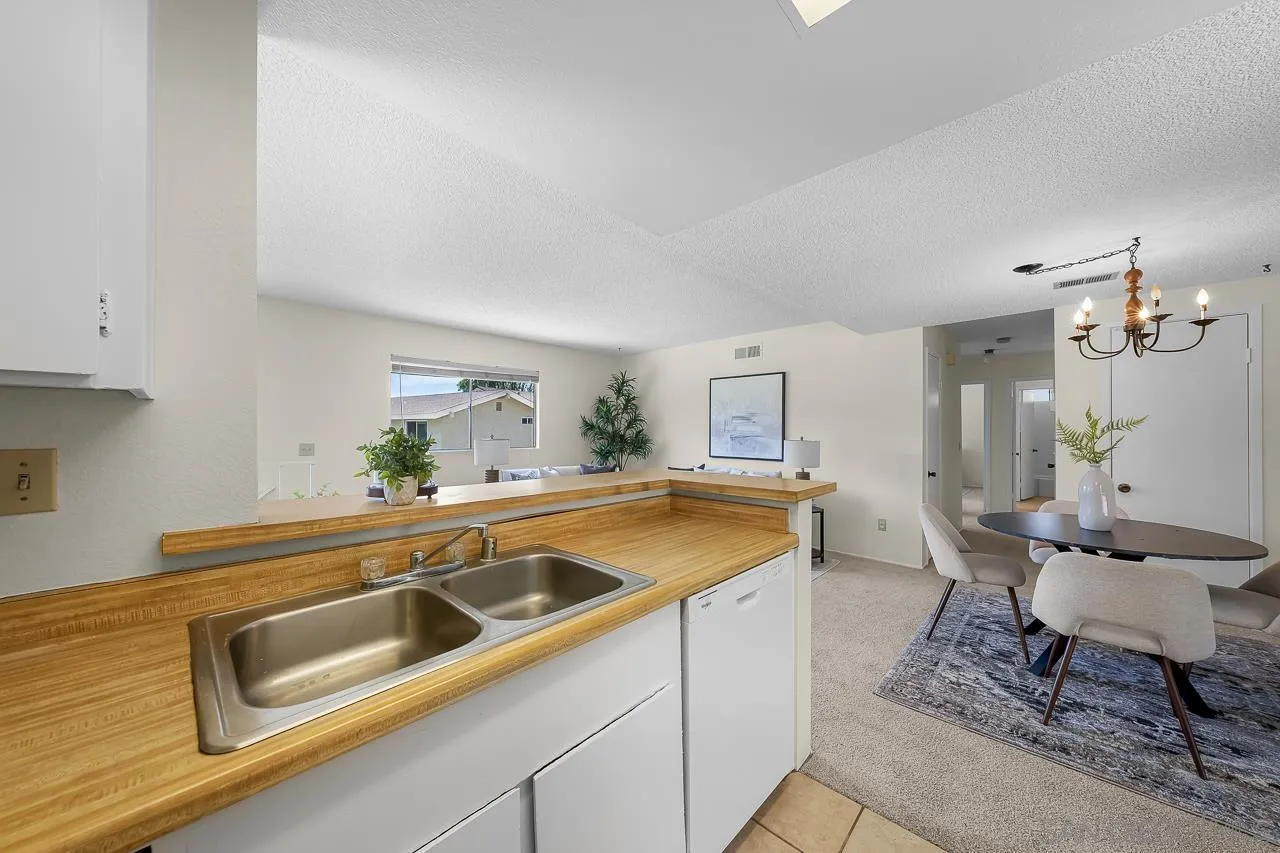 Photo #7: 260010258 Listing: Photo #7