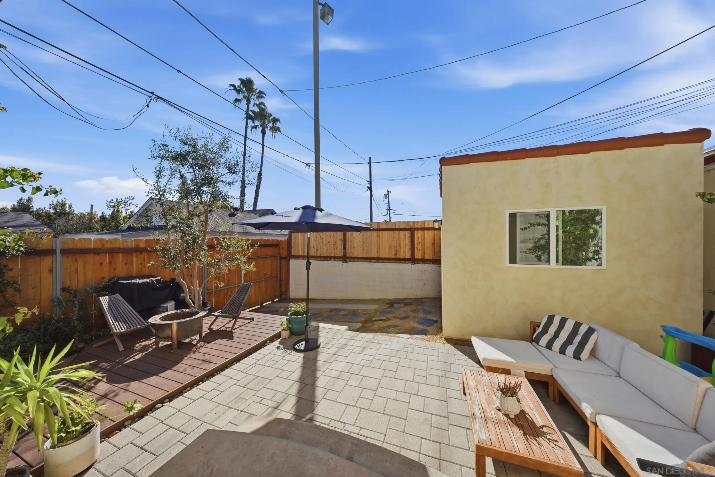 https://cdn.realtyfeed.com/cdn/127/260010260/32bc4b361ad5a77a733c6a82d96aa468.webp