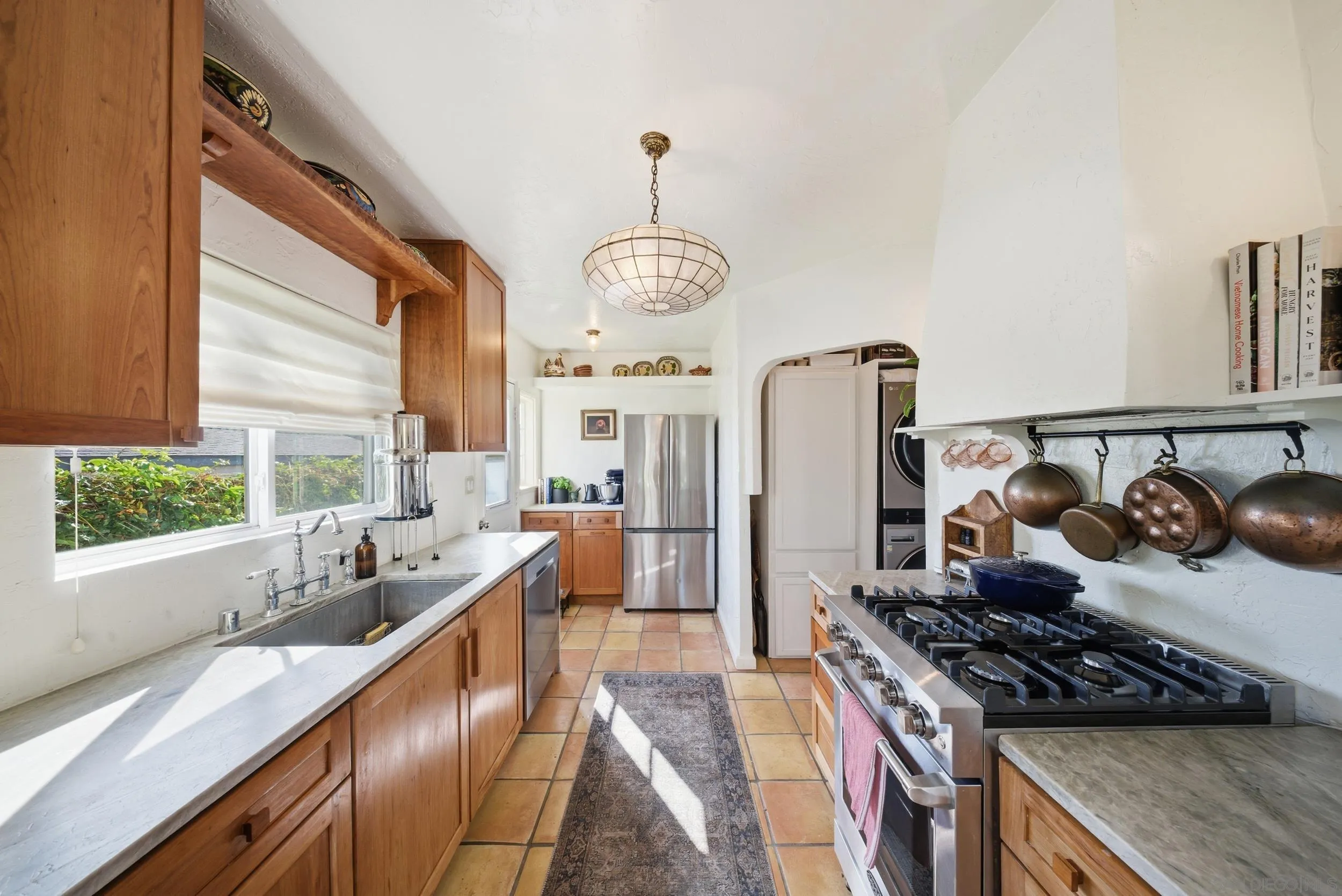 https://cdn.realtyfeed.com/cdn/127/260010260/735970df5c5f153430f8bd7666767da0.webp