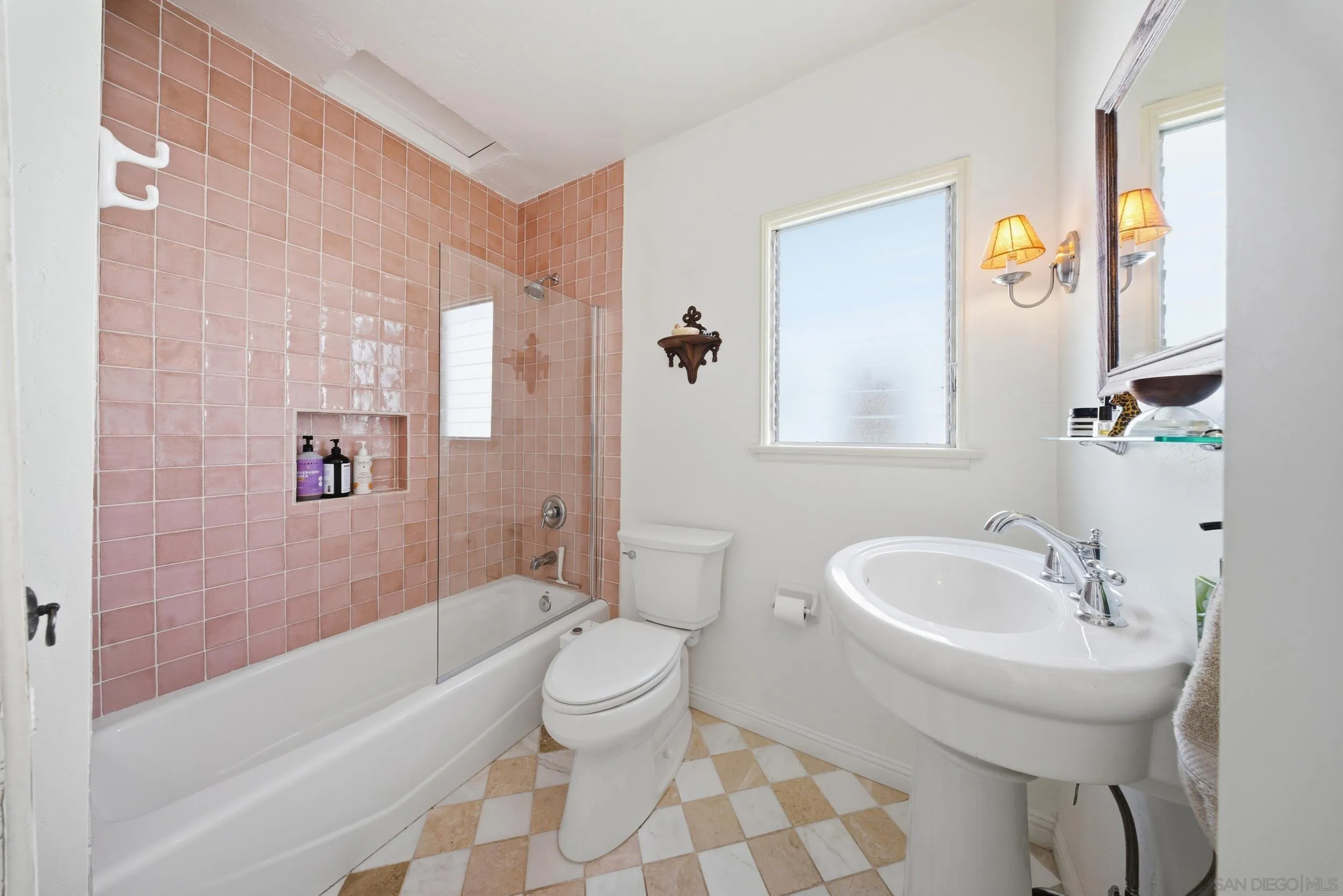 https://cdn.realtyfeed.com/cdn/127/260010260/bc9ad43efa19779baefa8577cdad9fd0.webp