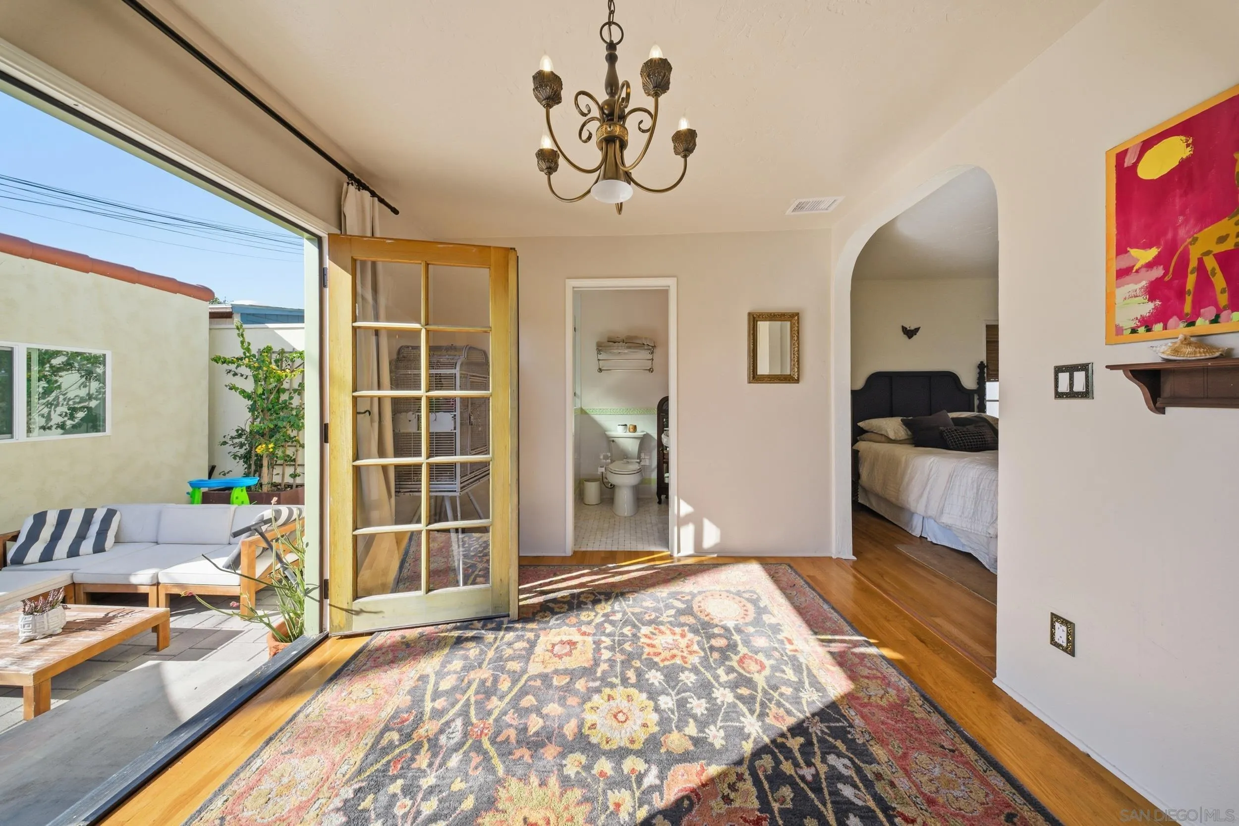 https://cdn.realtyfeed.com/cdn/127/260010260/d054e00439c0fb0c18c19b4dda9809c8.webp