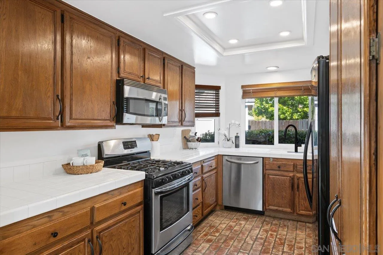 https://cdn.realtyfeed.com/cdn/127/260010261/1e9030fa72ade67d4ef35479fcd0b5d2.webp