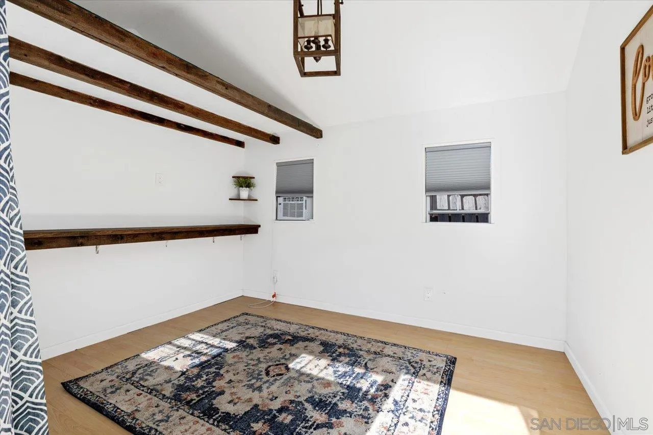 https://cdn.realtyfeed.com/cdn/127/260010261/4bfdf29051b358dc48937915cb8ae50a.webp