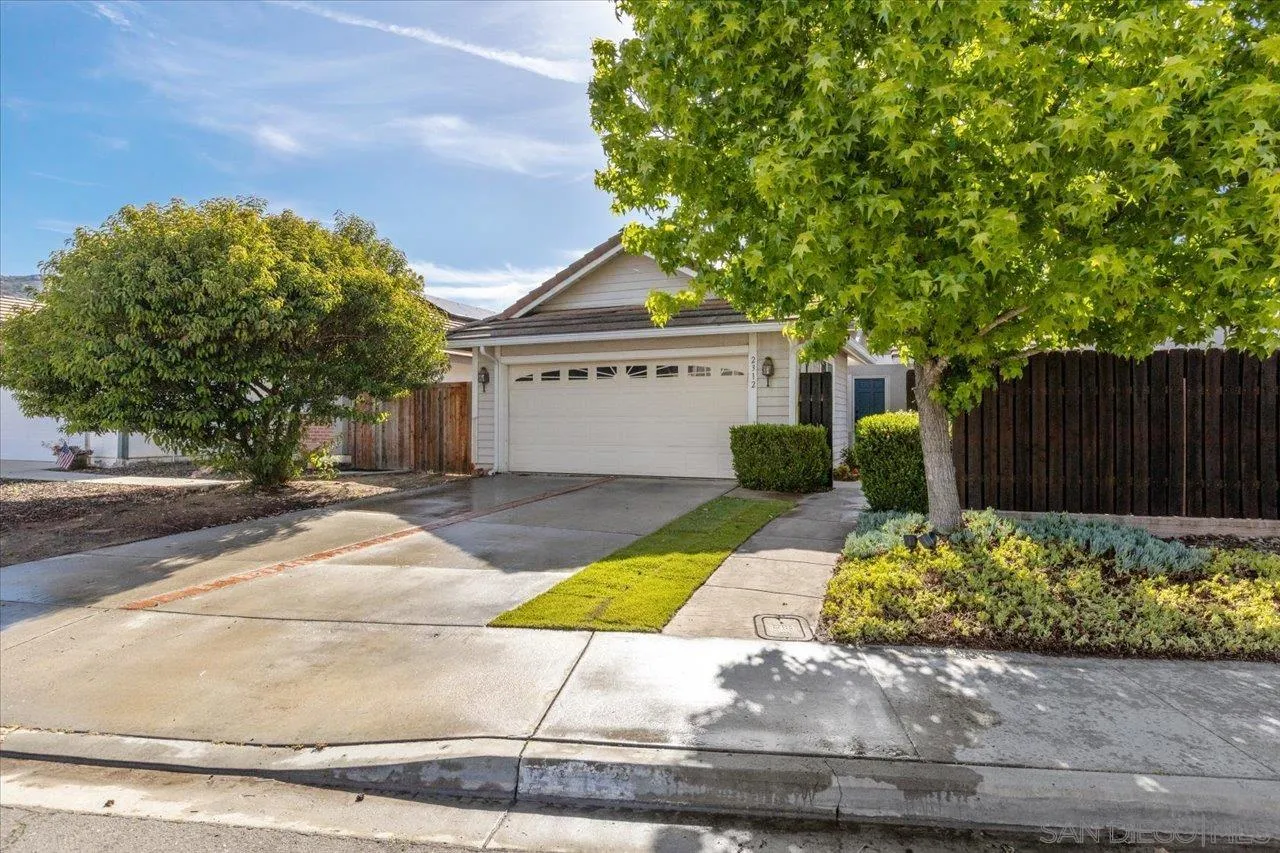 https://cdn.realtyfeed.com/cdn/127/260010261/4e464abe52bf2328f75eb06526619222.webp
