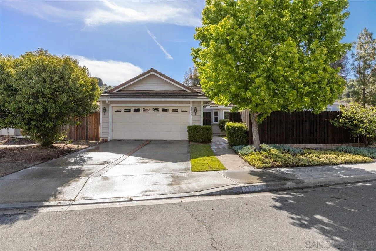 https://cdn.realtyfeed.com/cdn/127/260010261/525342691bef67259b80378a8677c21c.webp