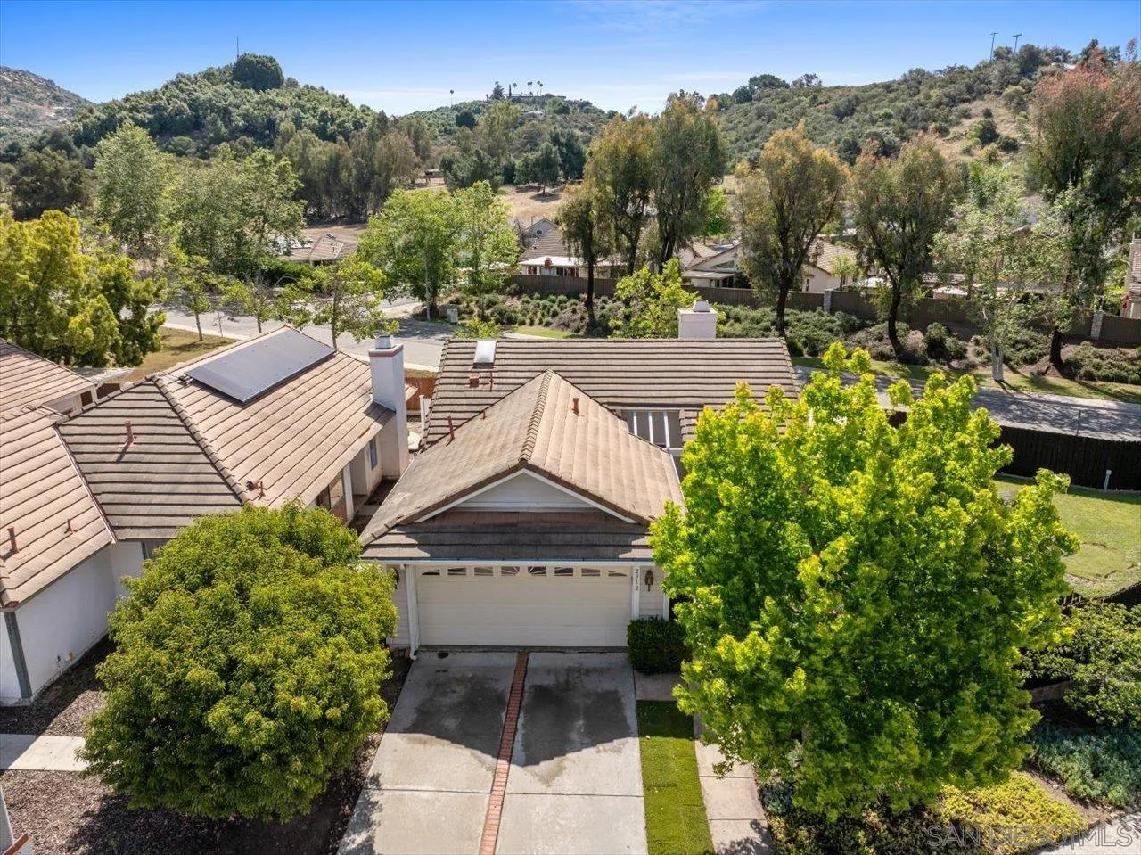 https://cdn.realtyfeed.com/cdn/127/260010261/8e941441a1a097b2b13c4a5b173364be.webp