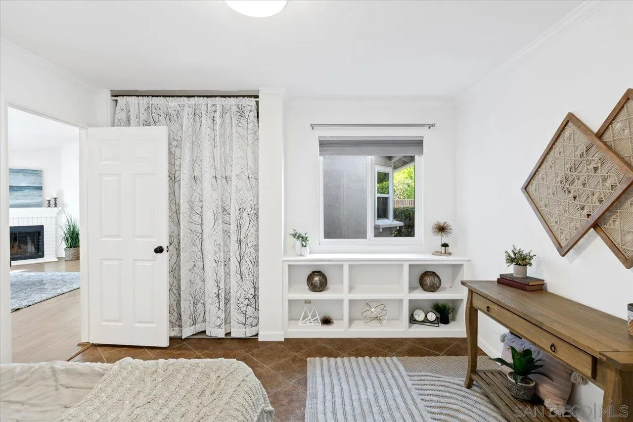 https://cdn.realtyfeed.com/cdn/127/260010261/9c8546942de863d60b9c55bcbf249fd5.webp