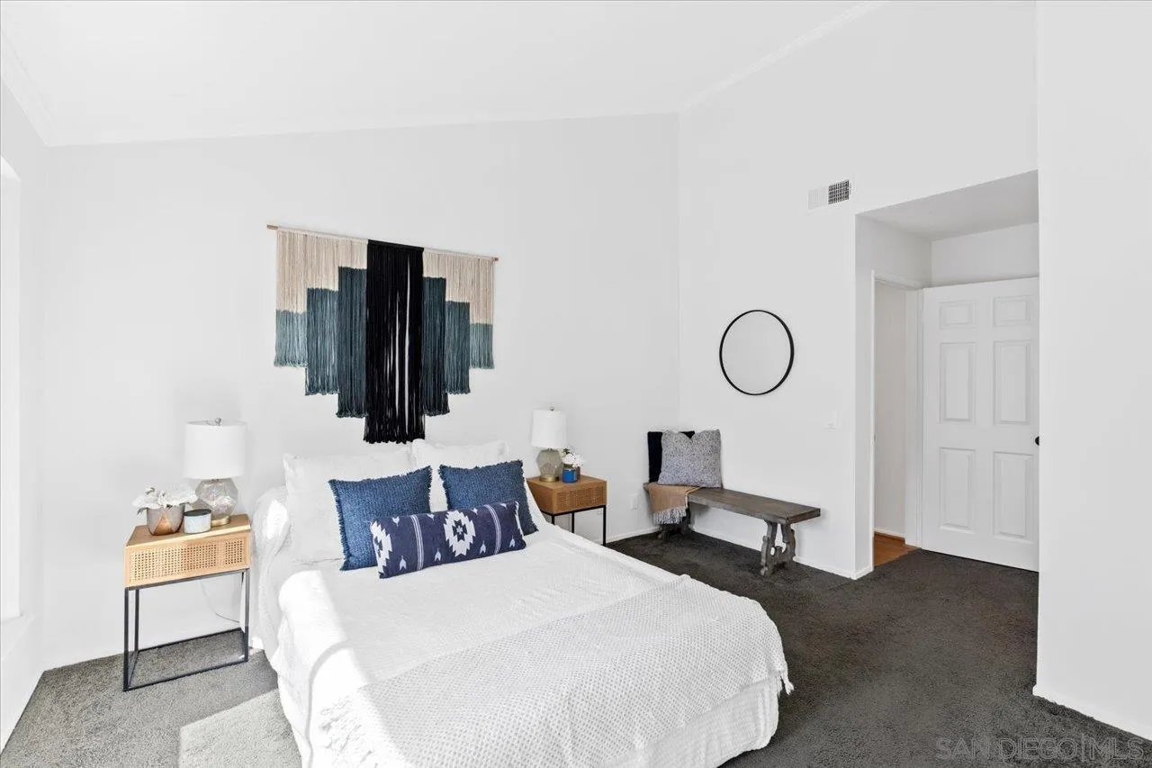 https://cdn.realtyfeed.com/cdn/127/260010261/c589a5c8af0d88e2608da9bd14992405.webp