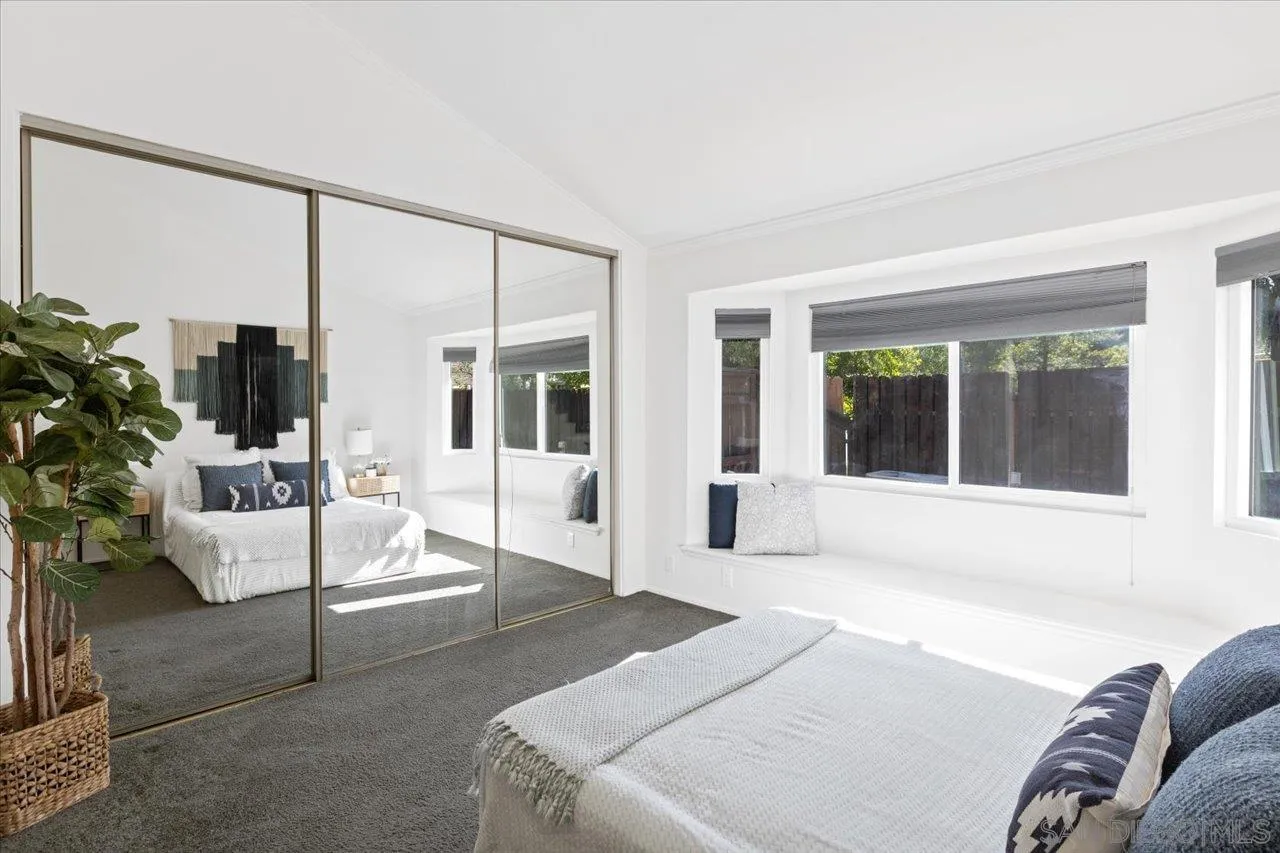 https://cdn.realtyfeed.com/cdn/127/260010261/e4247c584f72b6d862758c0dc5df9bd7.webp
