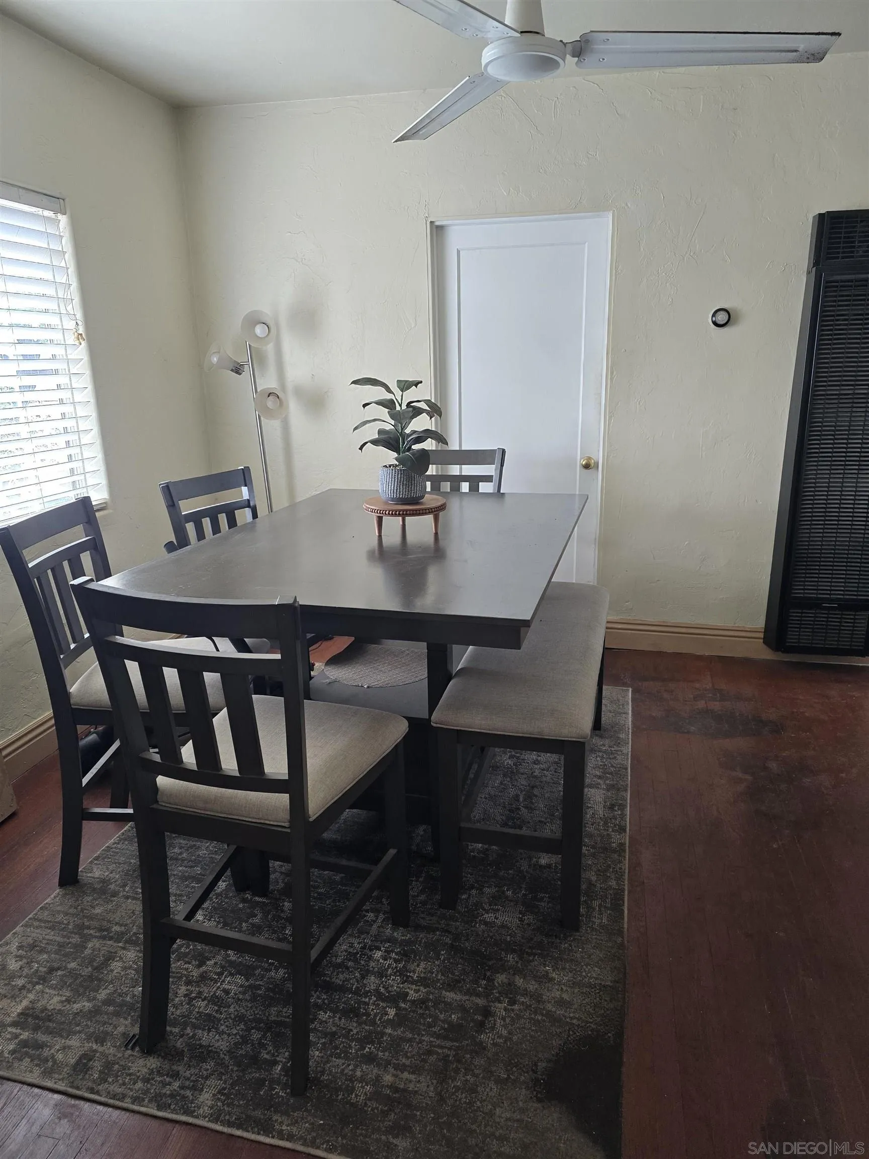 https://cdn.realtyfeed.com/cdn/127/260010263/47ab5a5b98147ed9fb1d12dc8784412b.webp