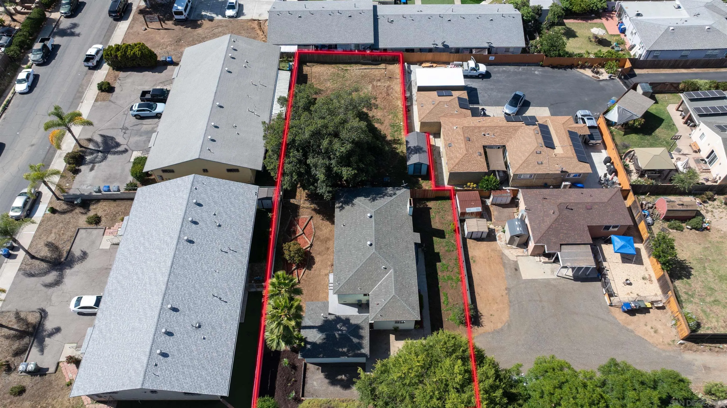 https://cdn.realtyfeed.com/cdn/127/260010263/f100445f2a6f7a04e27e3b553a88c15b.webp