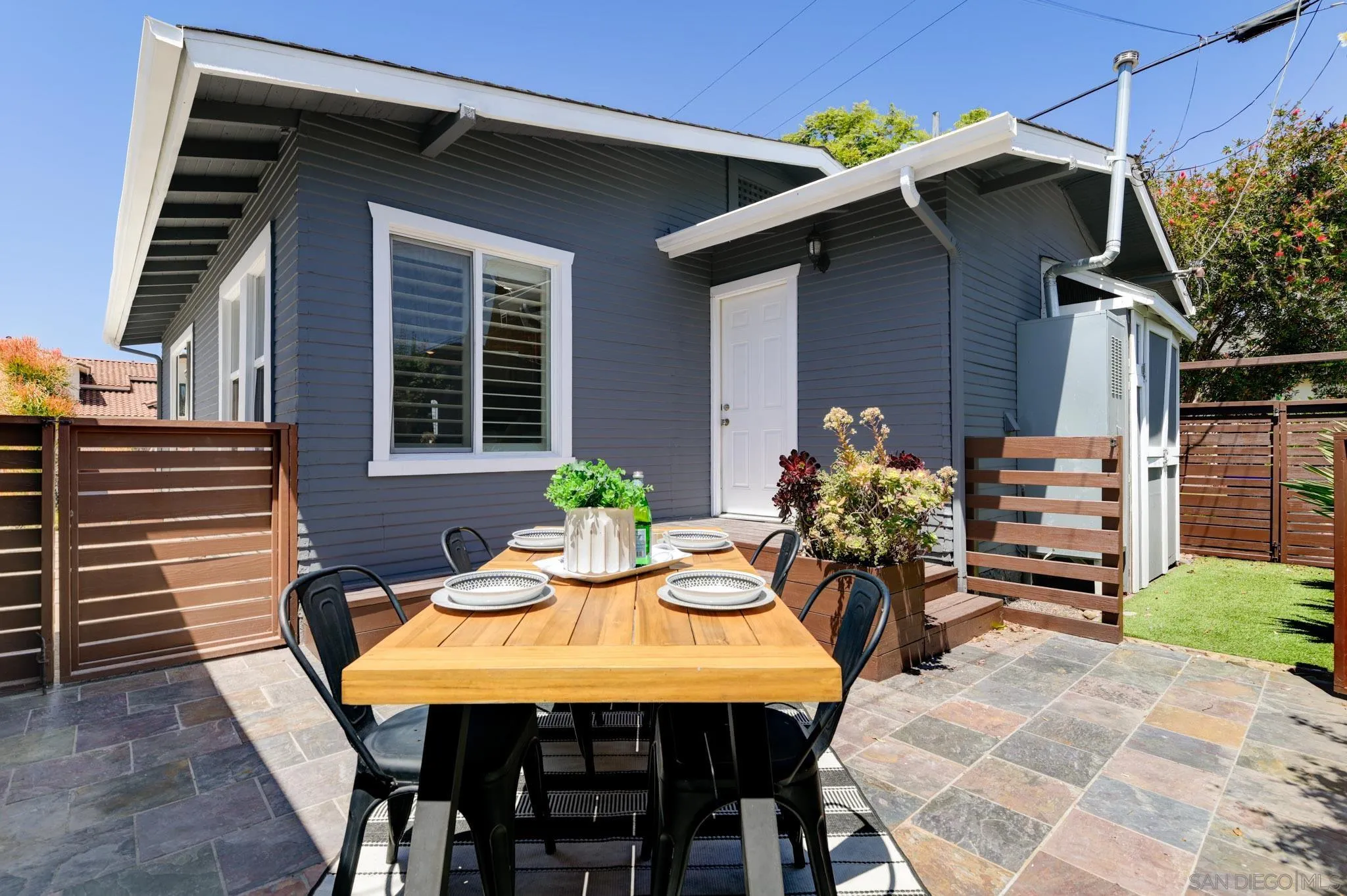 https://cdn.realtyfeed.com/cdn/127/260010266/3f414a808a9bcf9ccee18f01234b0c0d.webp