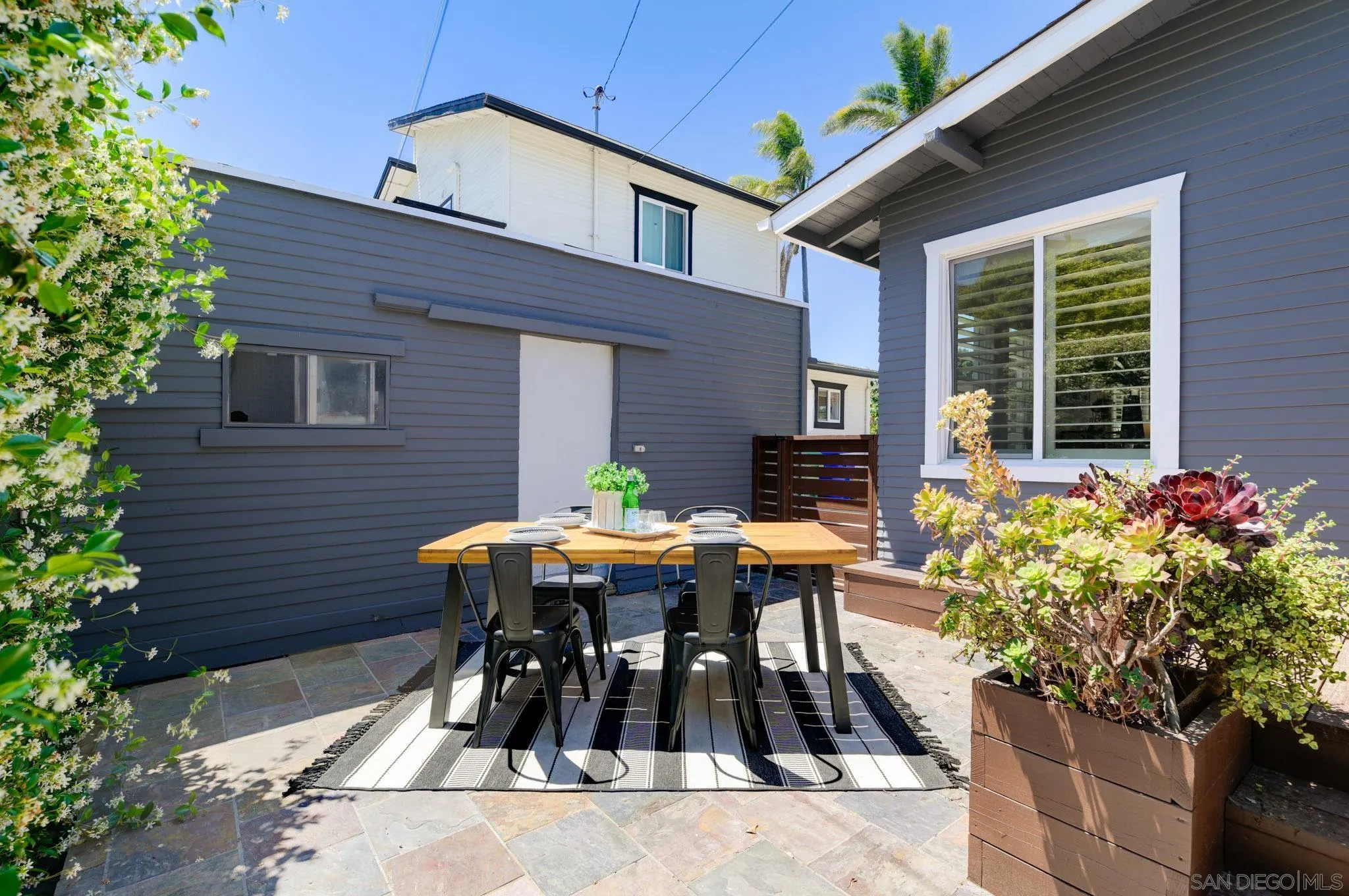 https://cdn.realtyfeed.com/cdn/127/260010266/5832fec8680a9b9854e98a54d08f3718.webp