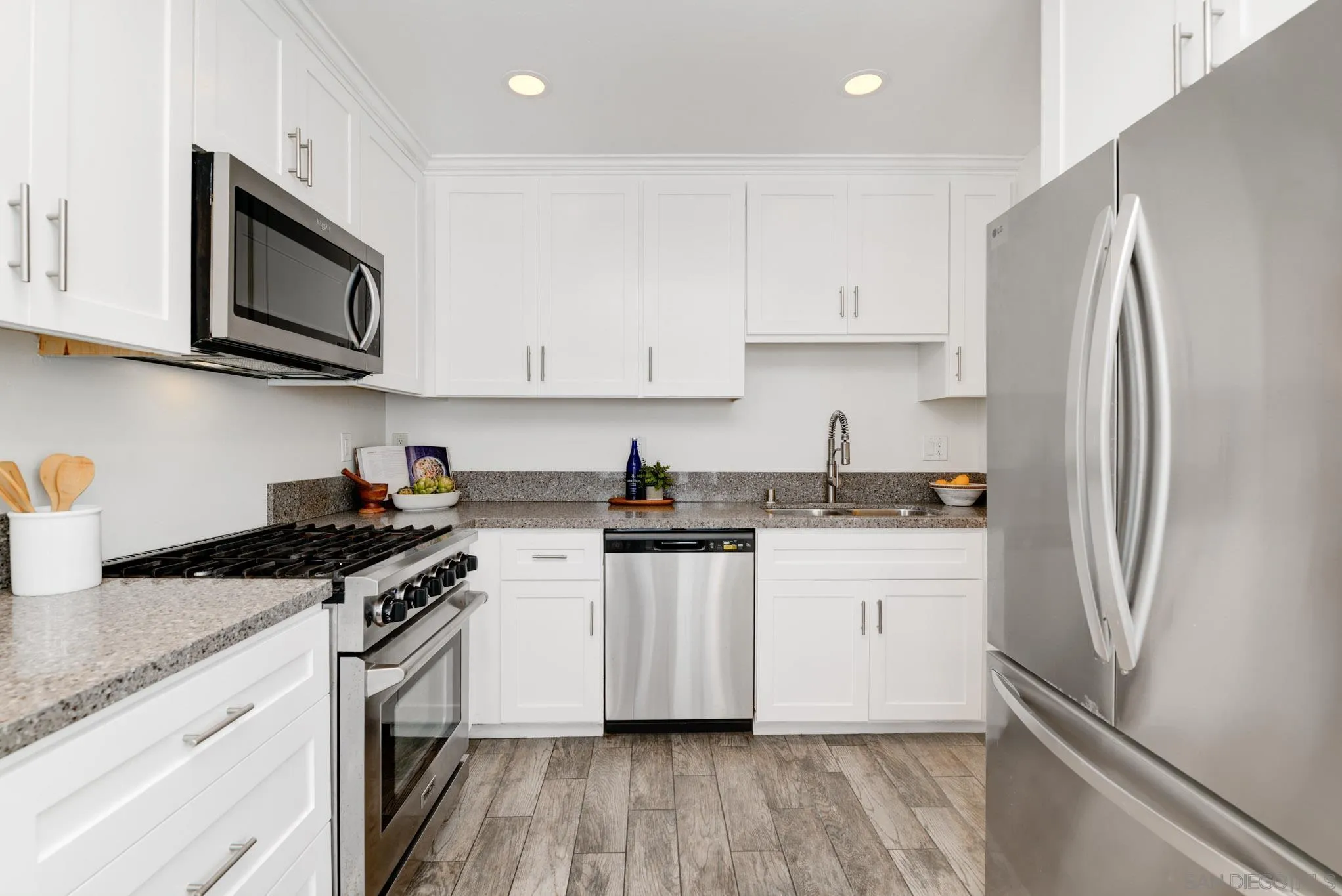 https://cdn.realtyfeed.com/cdn/127/260010266/bb4124185b68aa708e9c9e8e0a4fe236.webp