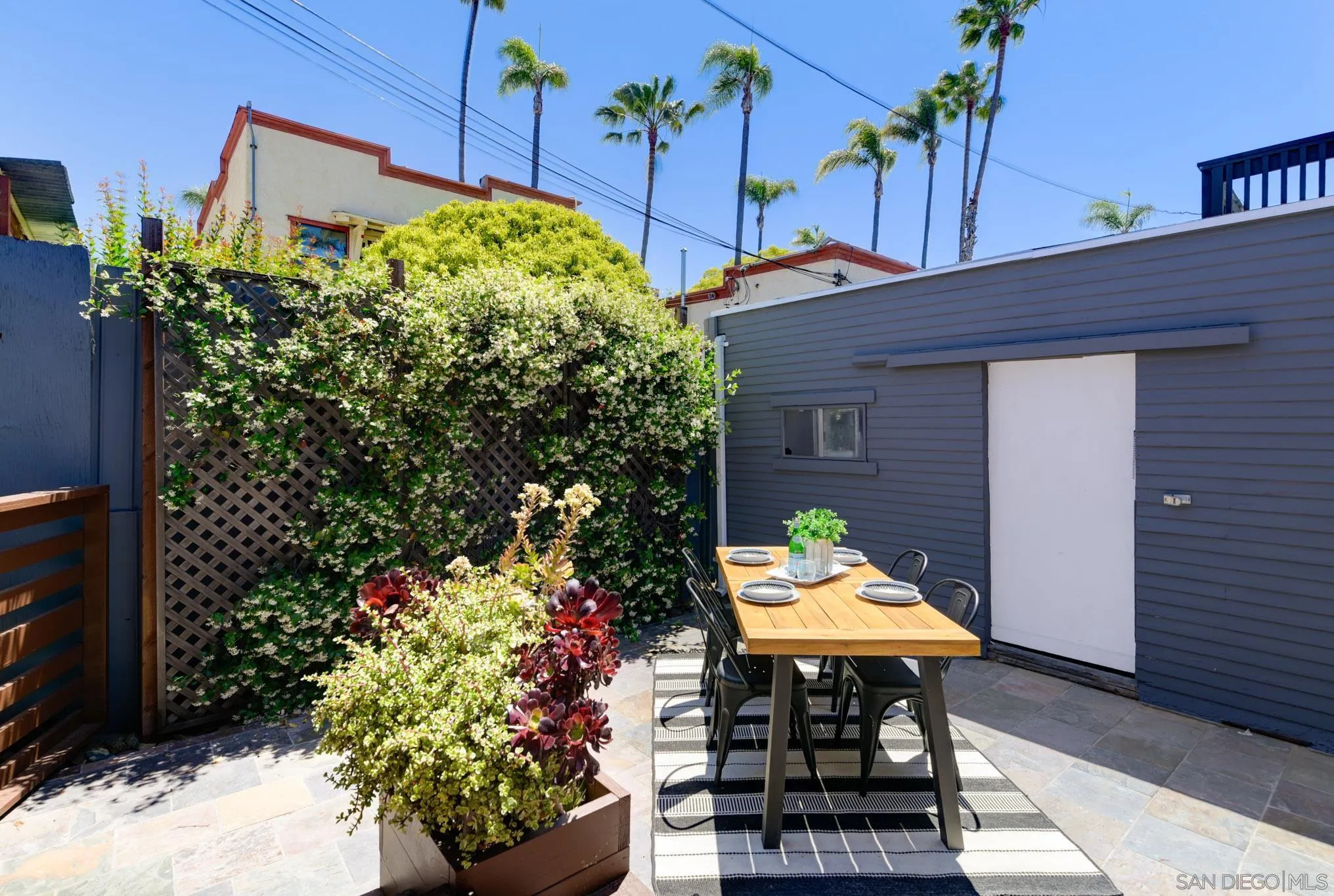 https://cdn.realtyfeed.com/cdn/127/260010266/cd17a47a2bd8c043a16bd5c02e74808c.webp