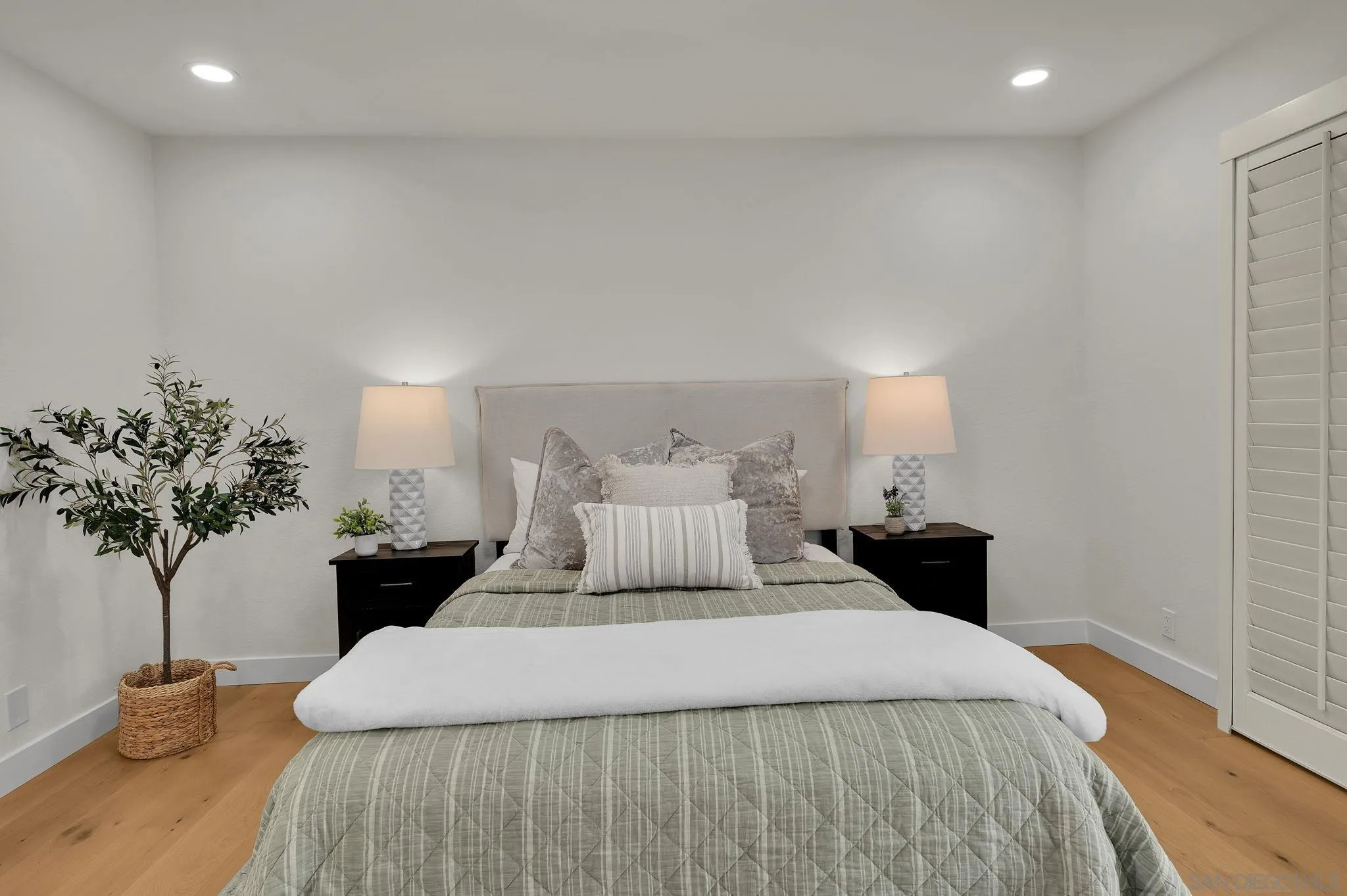 Photo #13: 260010275 Listing: Photo #13