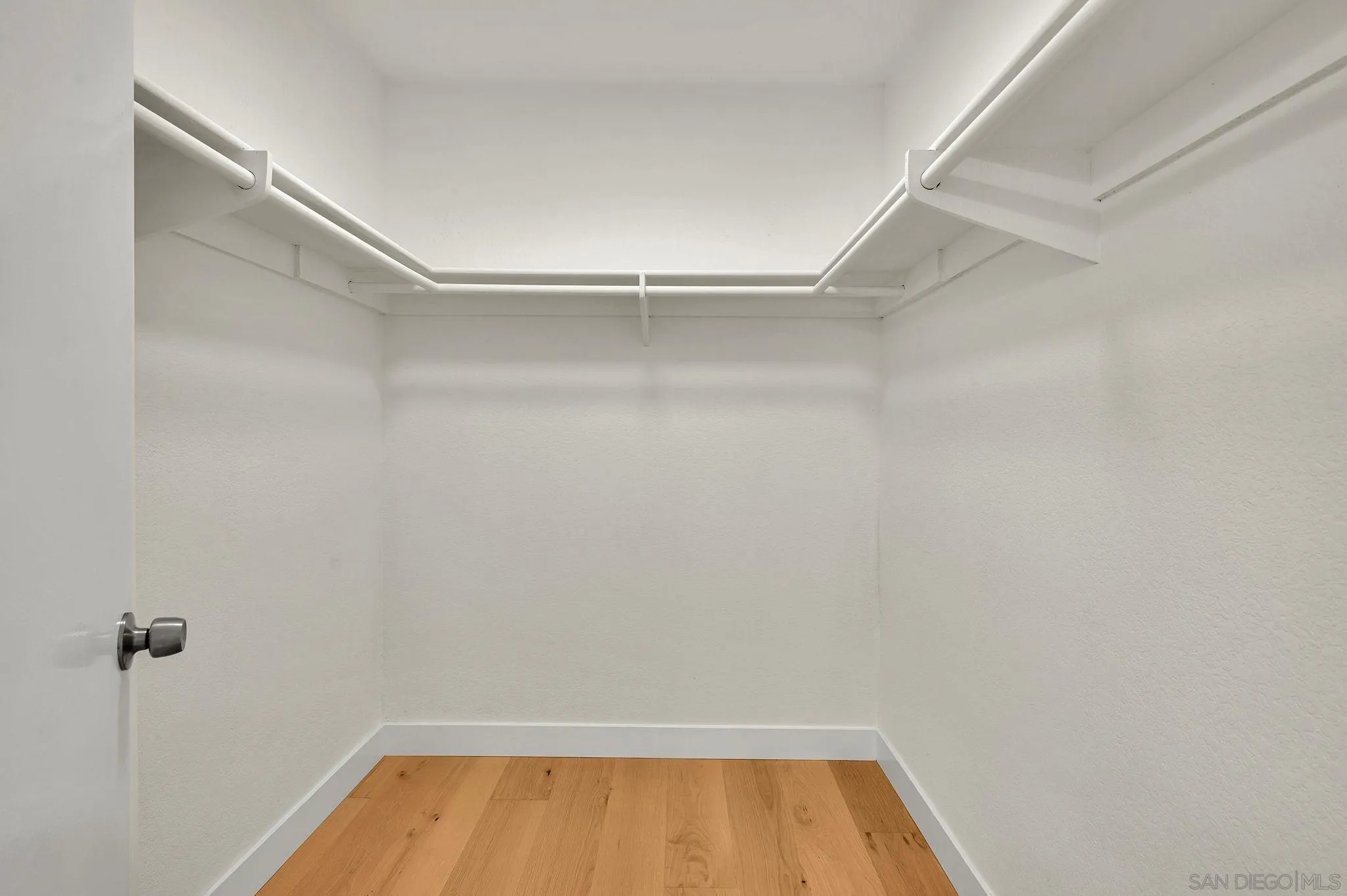 Photo #18: 260010275 Listing: Photo #18