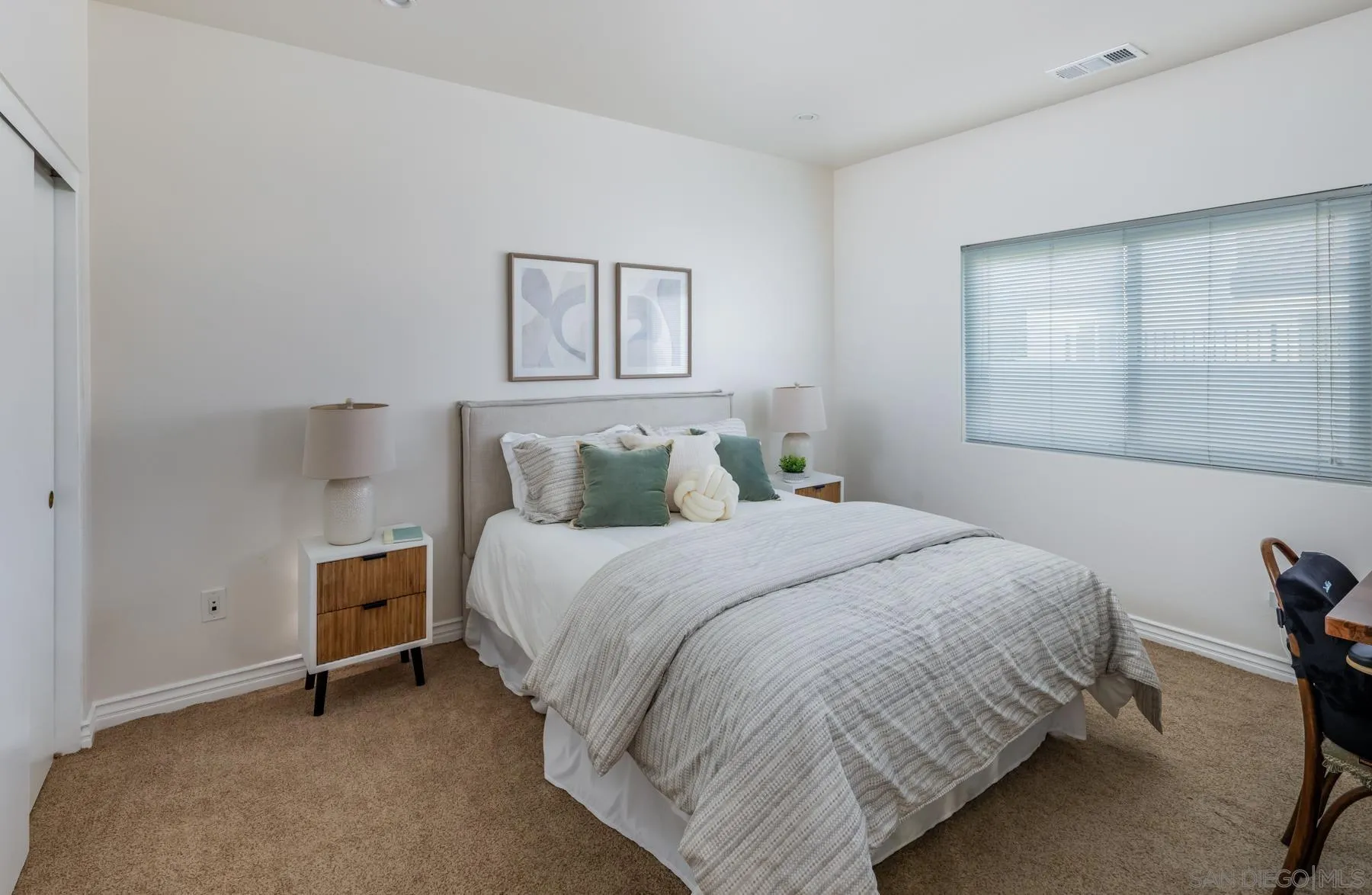 https://cdn.realtyfeed.com/cdn/127/260010276/721a596a782e4353a74711d04e63674e.webp