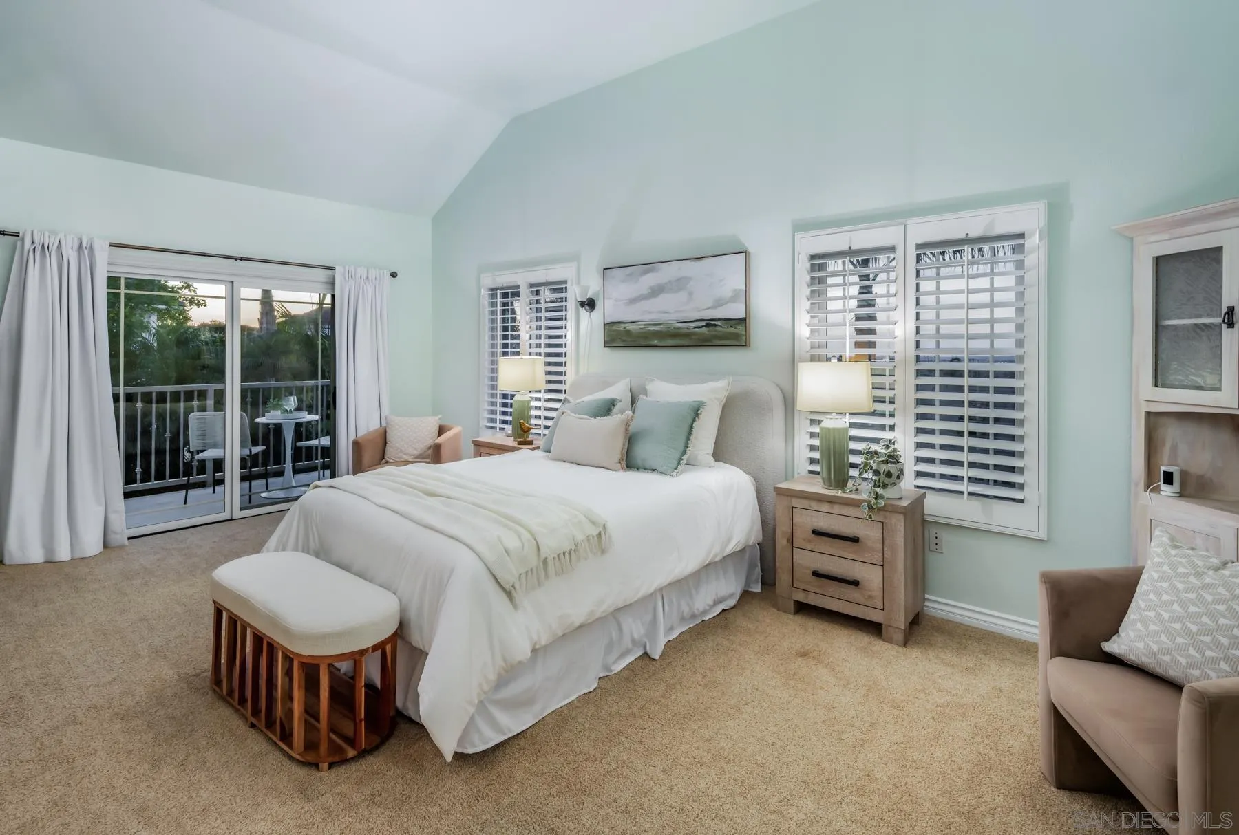 https://cdn.realtyfeed.com/cdn/127/260010276/86b7d0e1d65bf90bf700a7de37cc1bf4.webp