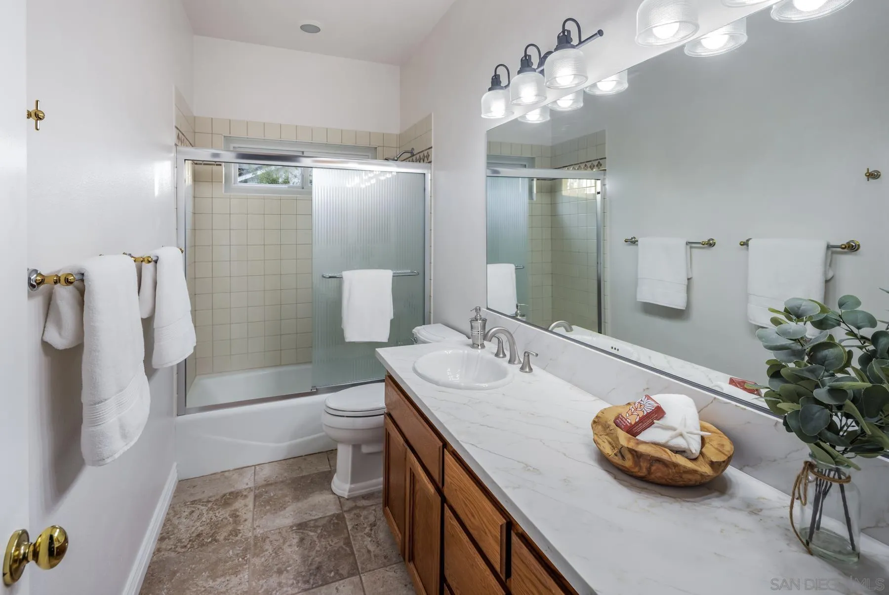 https://cdn.realtyfeed.com/cdn/127/260010276/eb6da4ce596ae9b611dbd48ebb0eca05.webp